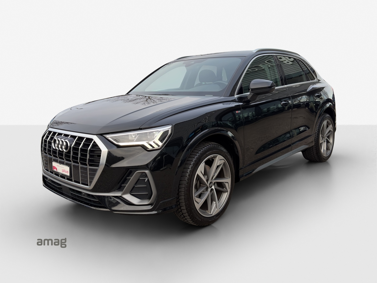 AUDI Q3 35 TFSI S line Attraction S-tronic-image-0
