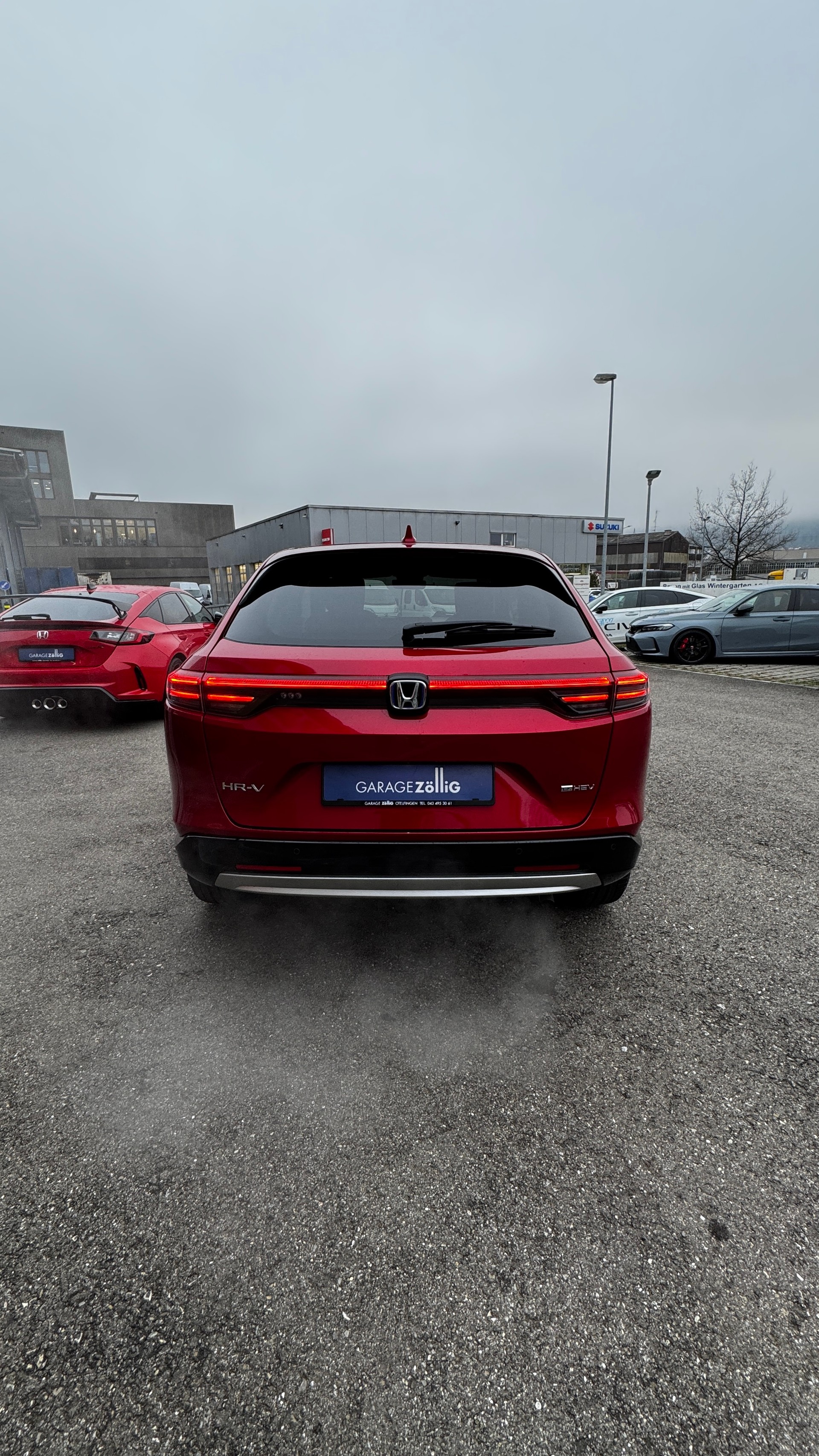 HONDA HR-V e:HEV 1.5l Advance Crystal Red, Urban Grau vorrätig 1.9% Leasing Aktion unschlagbar mit 8 Jahren Garantie-image-5