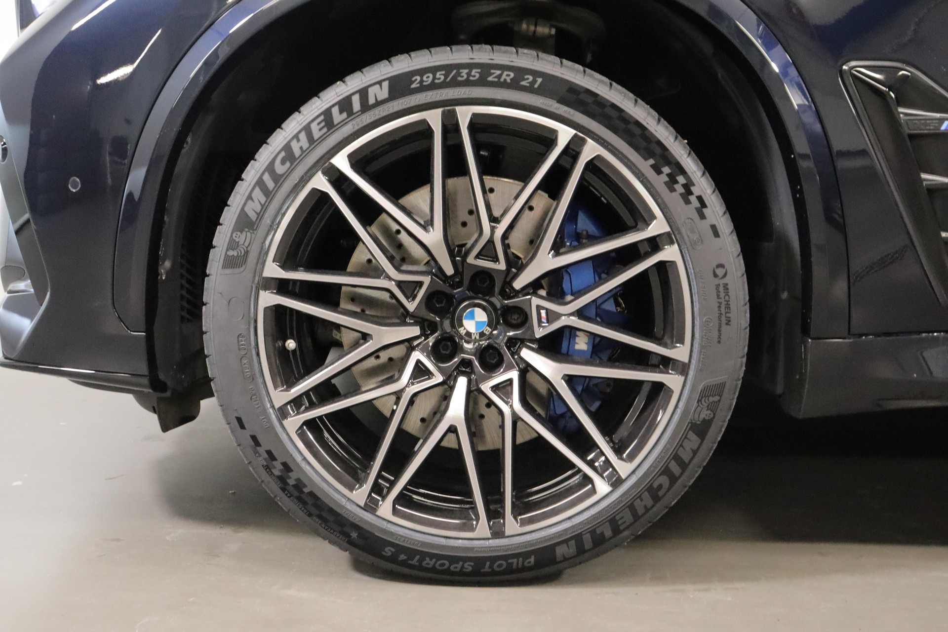 BMW X5 M Competition-image-12
