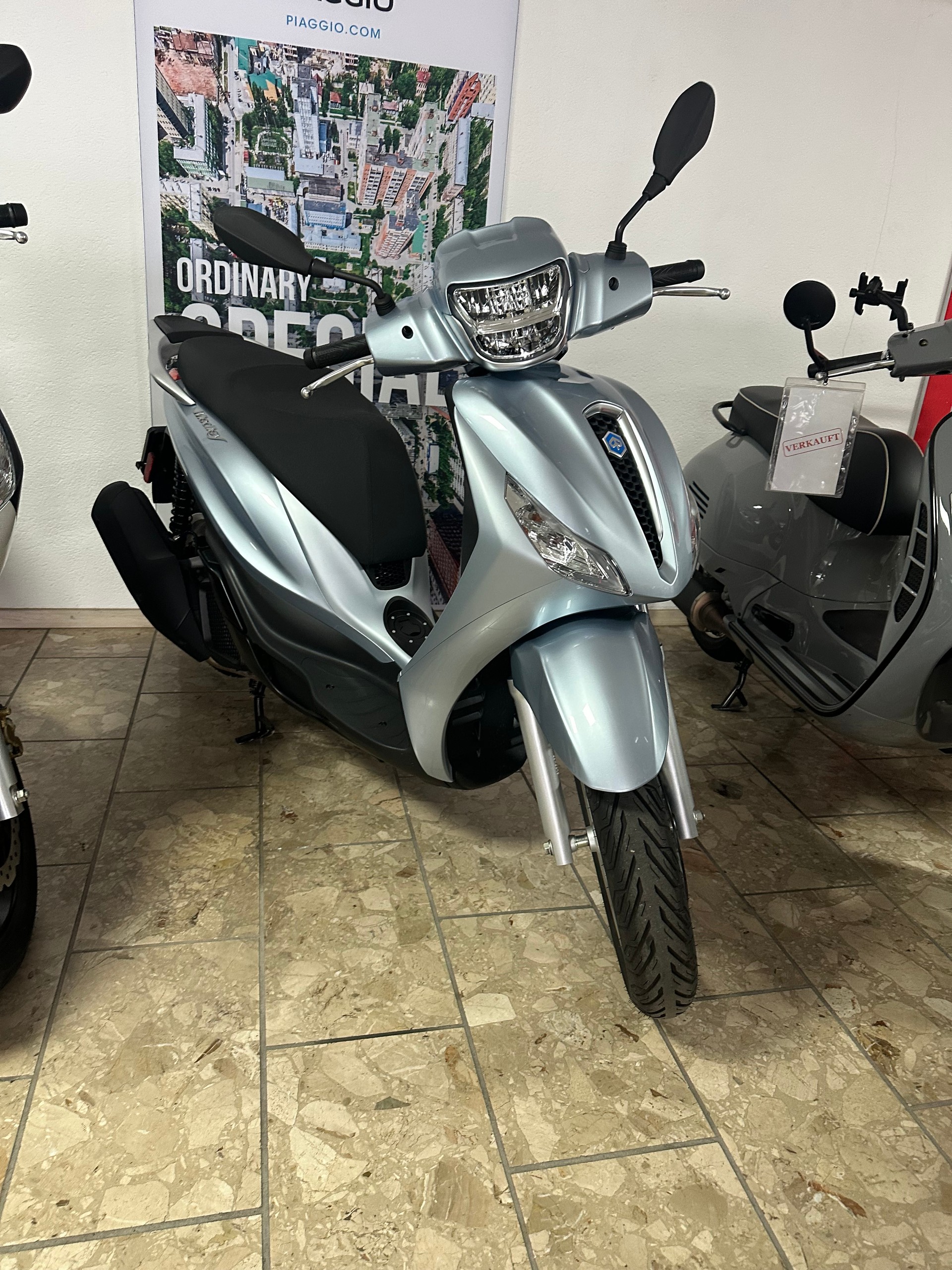 PIAGGIO Medley 125 E5+-image-4