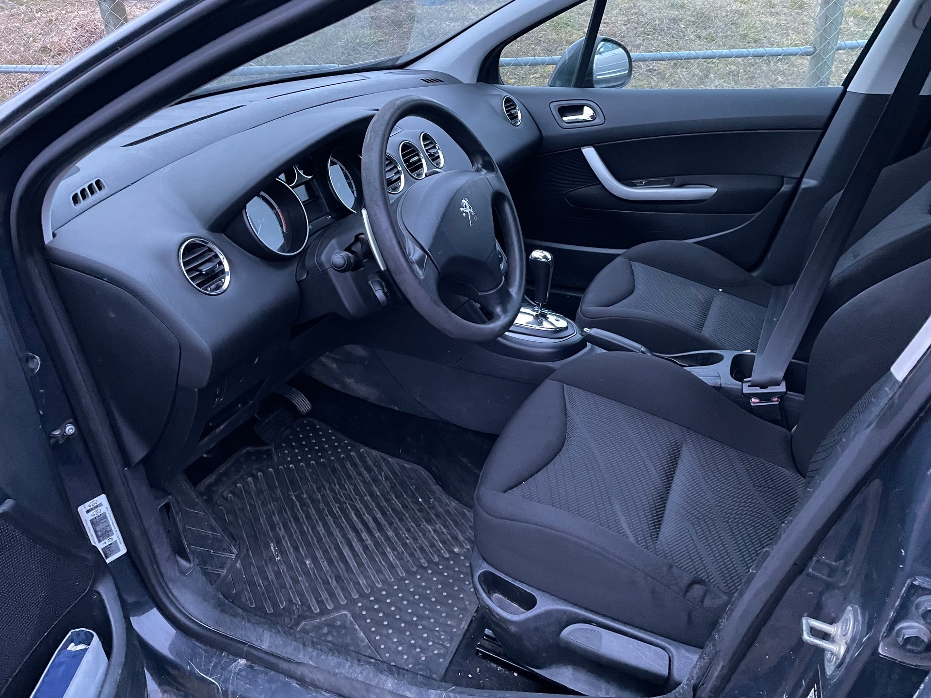 PEUGEOT 308 SW 1.6 HDI Trendy-image-5