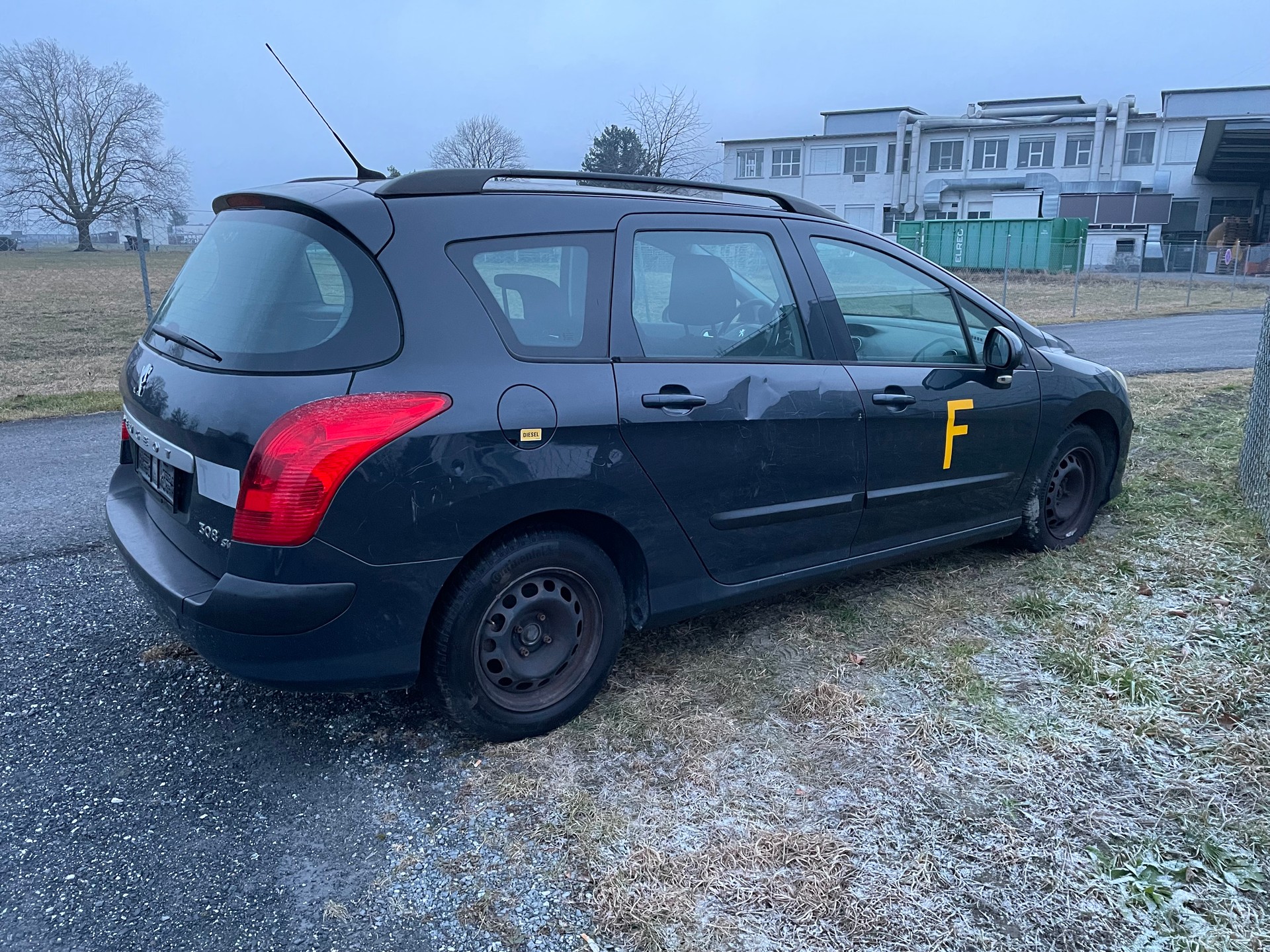 PEUGEOT 308 SW 1.6 HDI Trendy-image-4
