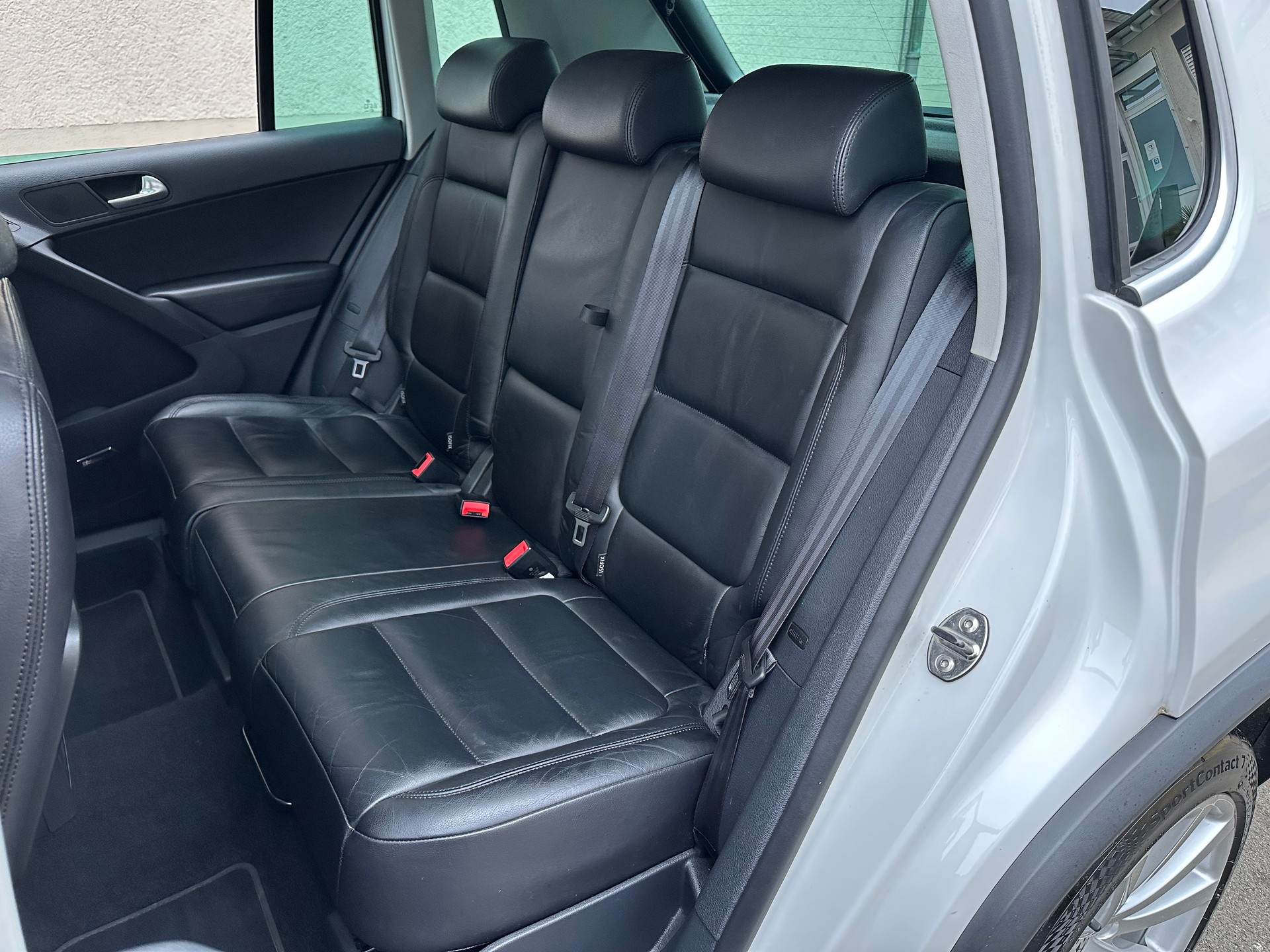 VW Tiguan 2.0 TSI Sport&Style DSG R-Line-image-15