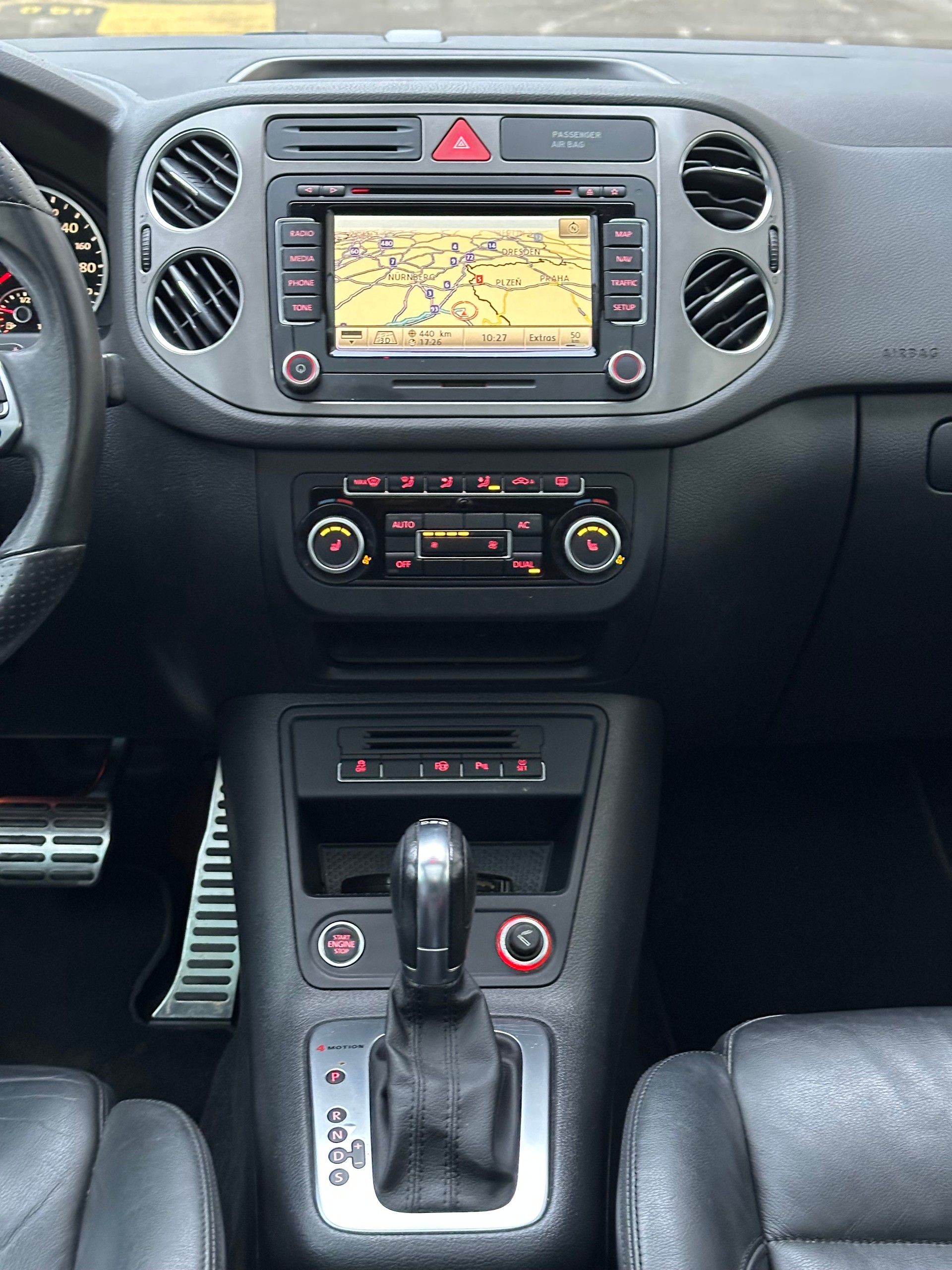 VW Tiguan 2.0 TSI Sport&Style DSG R-Line-image-18