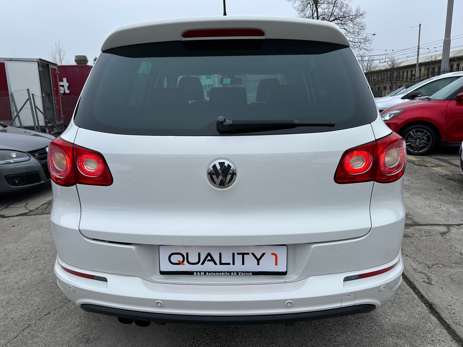 VW Tiguan 2.0 TSI Sport&Style DSG R-Line-image-7
