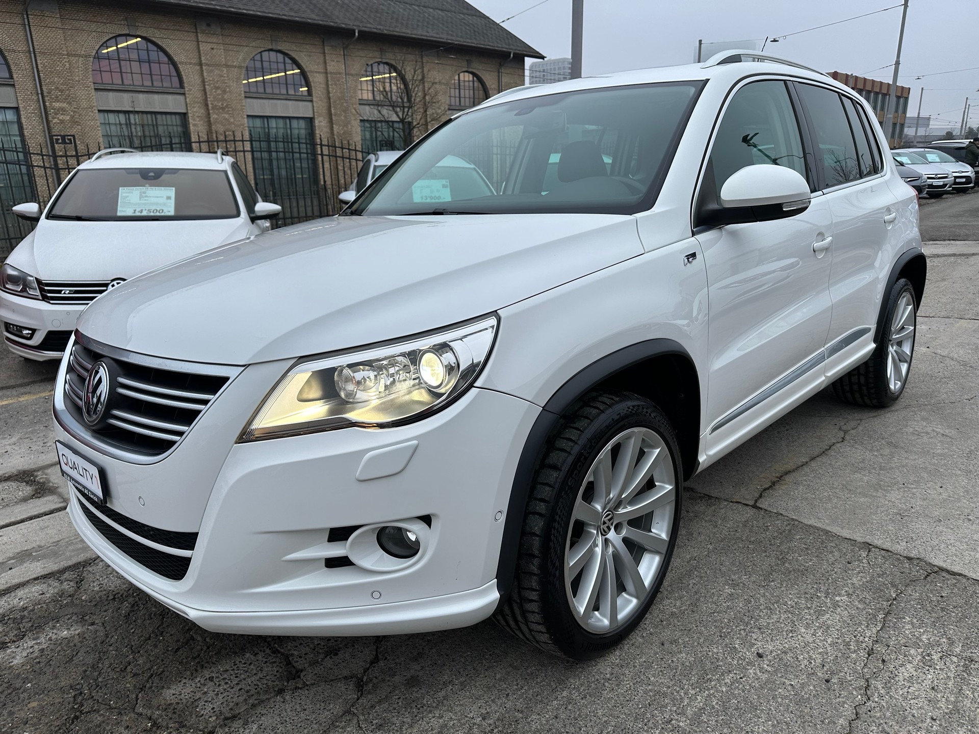 VW Tiguan 2.0 TSI Sport&Style DSG R-Line-image-0