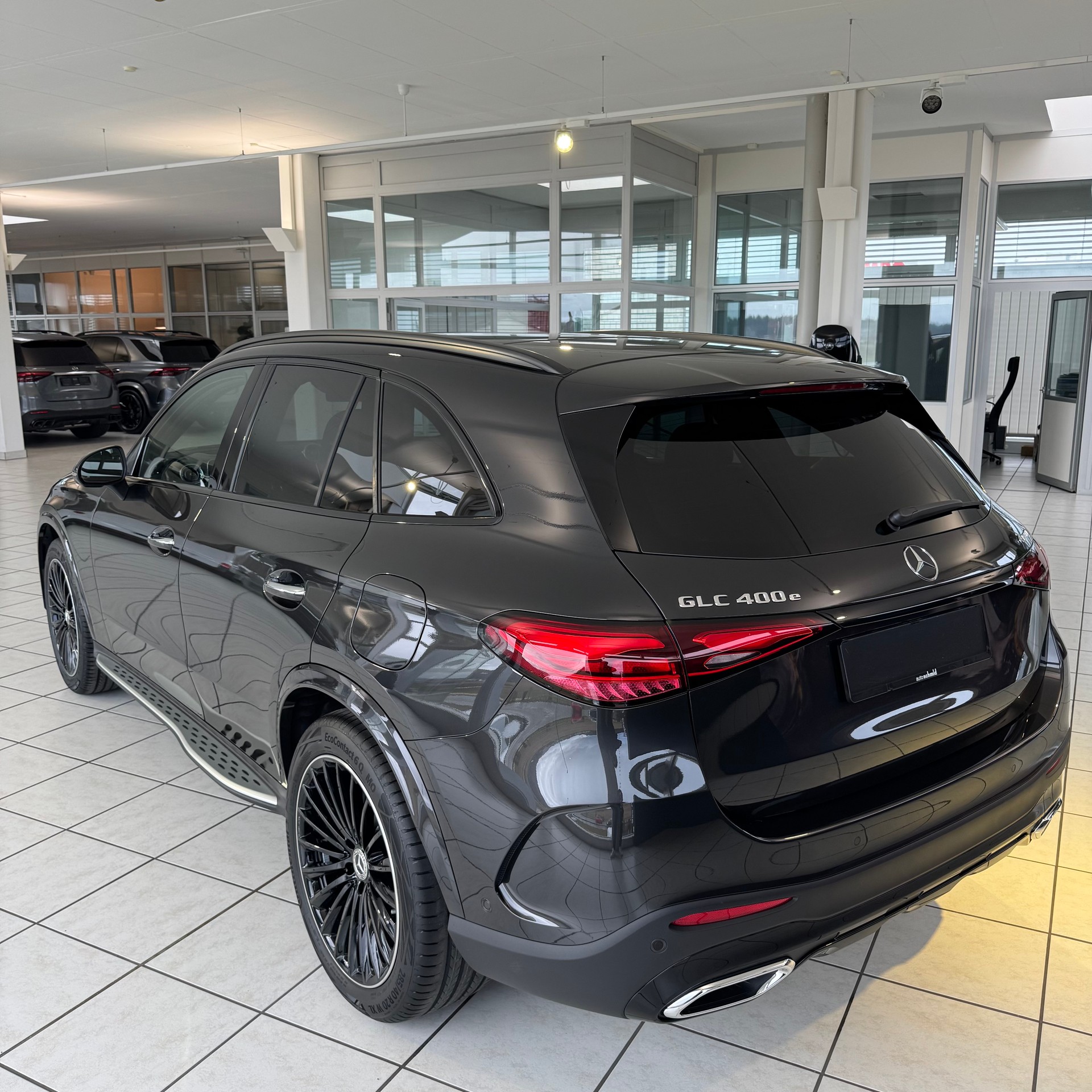 MERCEDES-BENZ GLC 400 e 4Matic EQ Star-image-3