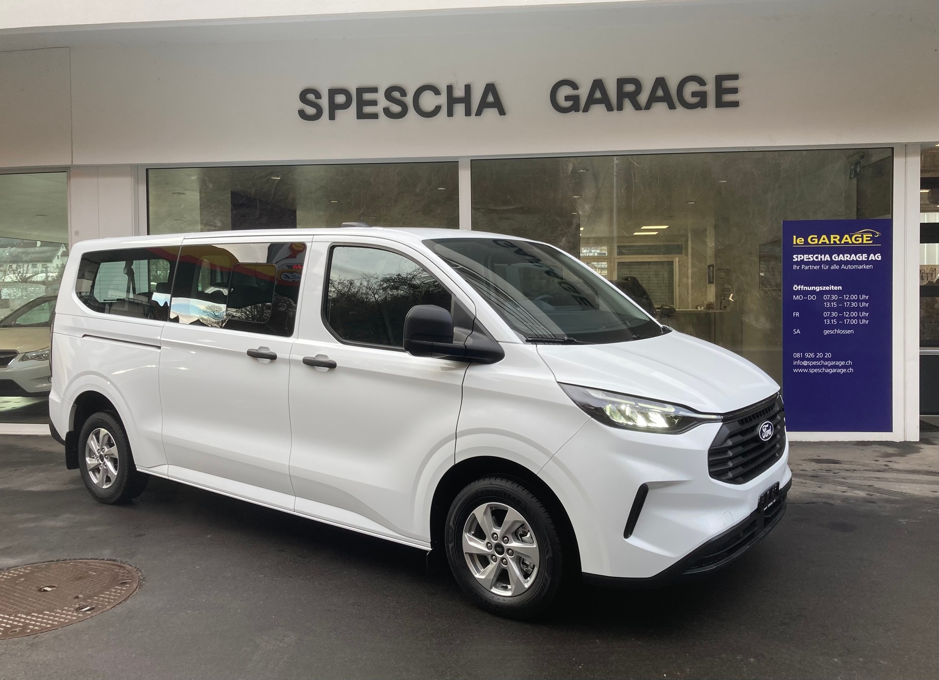 FORD Transit Custom Combi 320 L2H1 Trend Automat 4x4