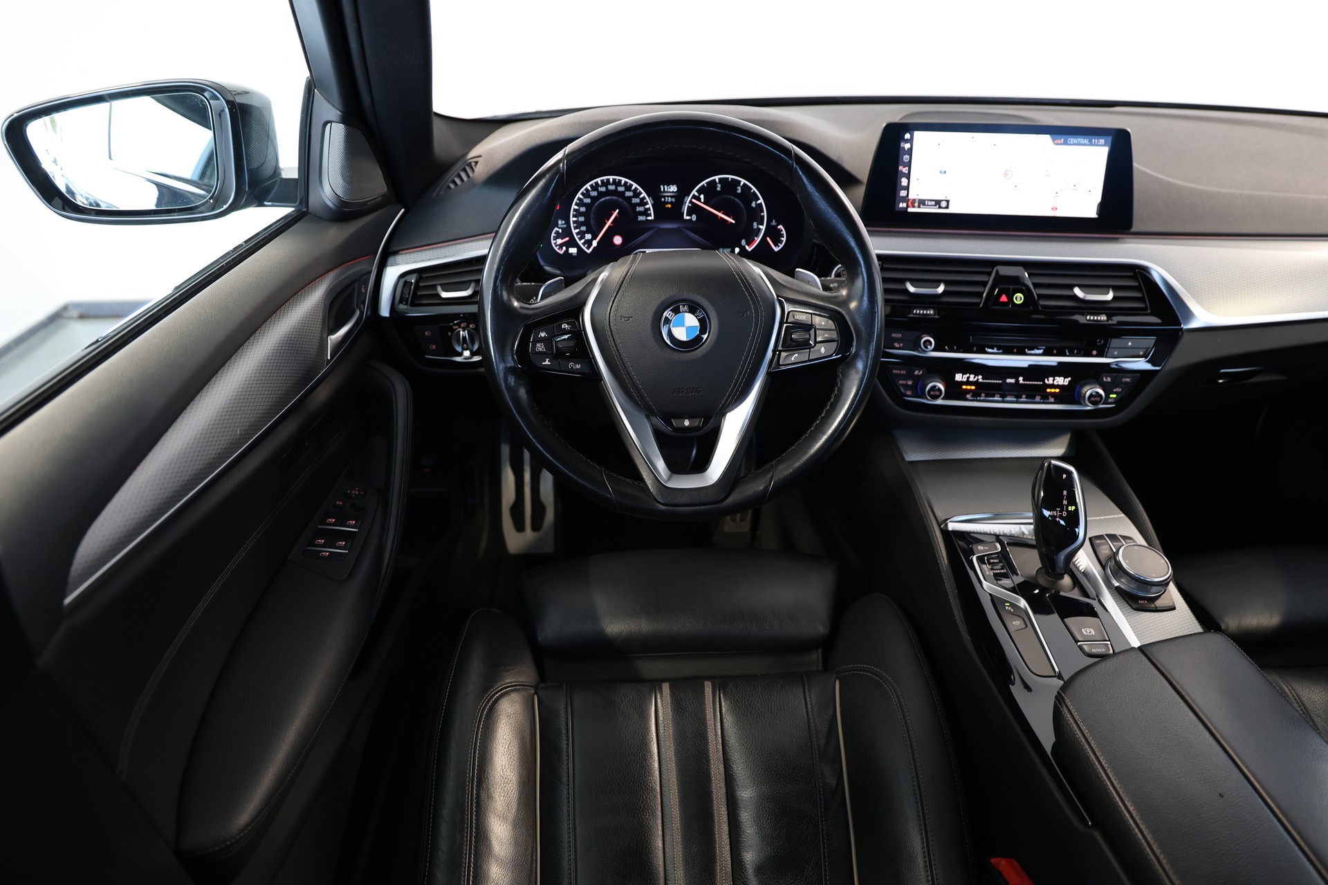 BMW 540d M-Sport xDrive Steptronic-image-8