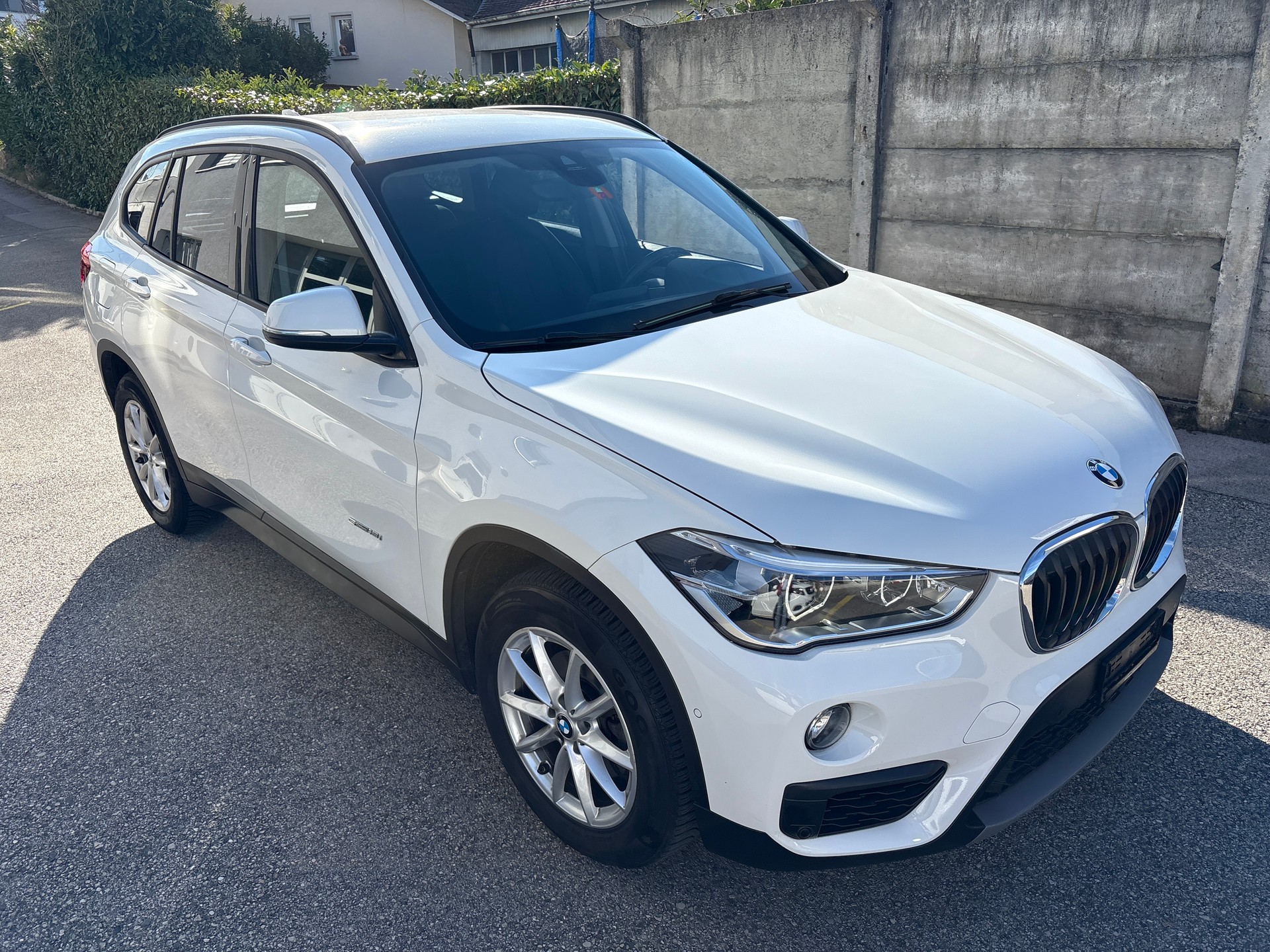 BMW X1 sDrive 18i Steptronic DSK-image-1
