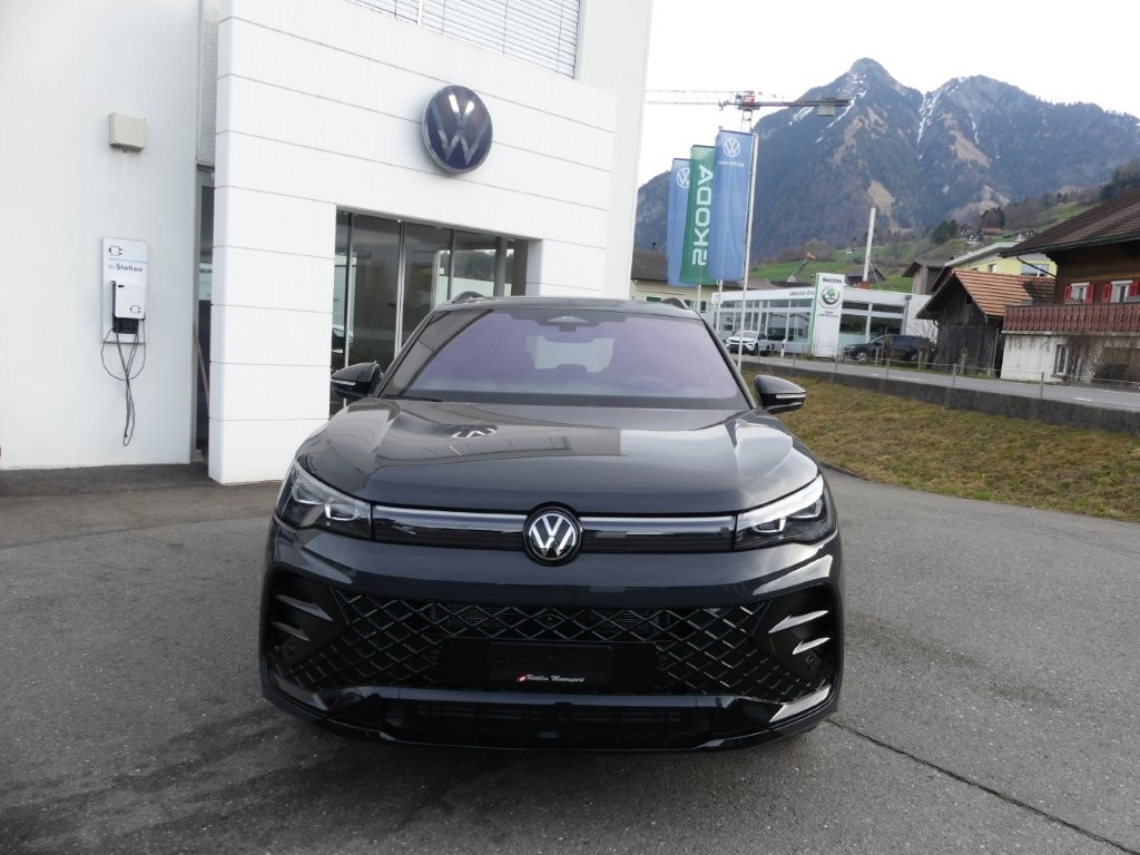VW Tiguan 2.0 TDI SCR R-Line 4Motion DSG-image-5