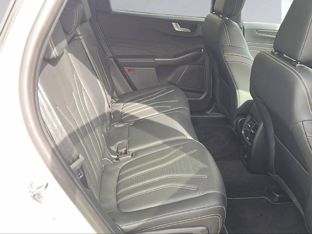 FORD Kuga 2.5 Hybrid Vignale 4x4-image-21