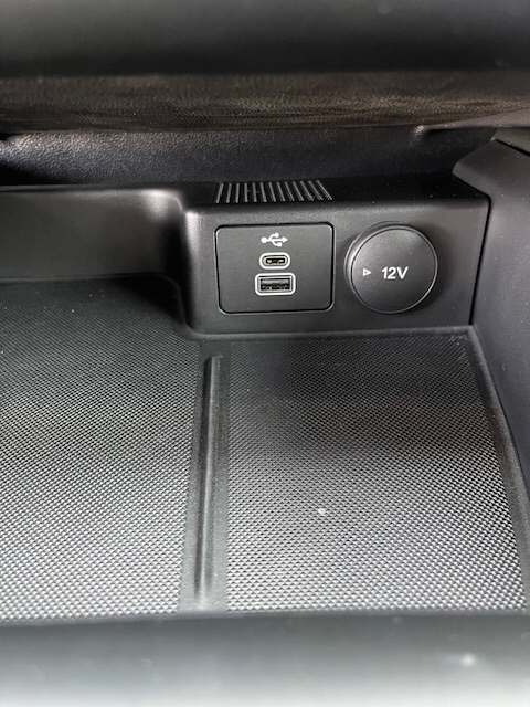 FORD Kuga 2.5 Hybrid Vignale 4x4-image-18
