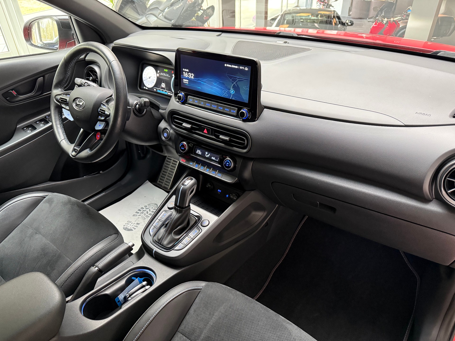 HYUNDAI Kona 2.0 T-GDi N DCT * CH-Fahrzeug *-image-8