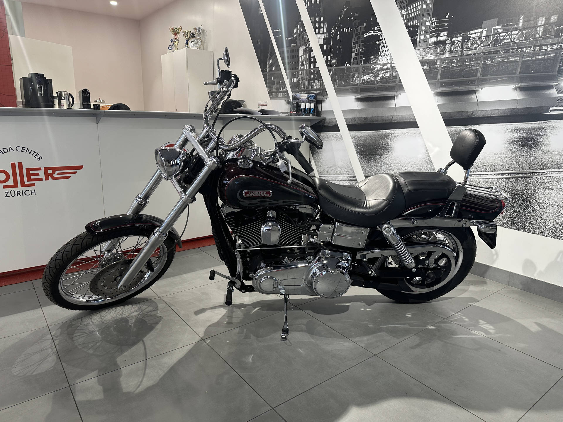 HARLEY-DAVIDSON Dyna FXDWGI | 9’460 km | Top Zustand | Chopper-image-7