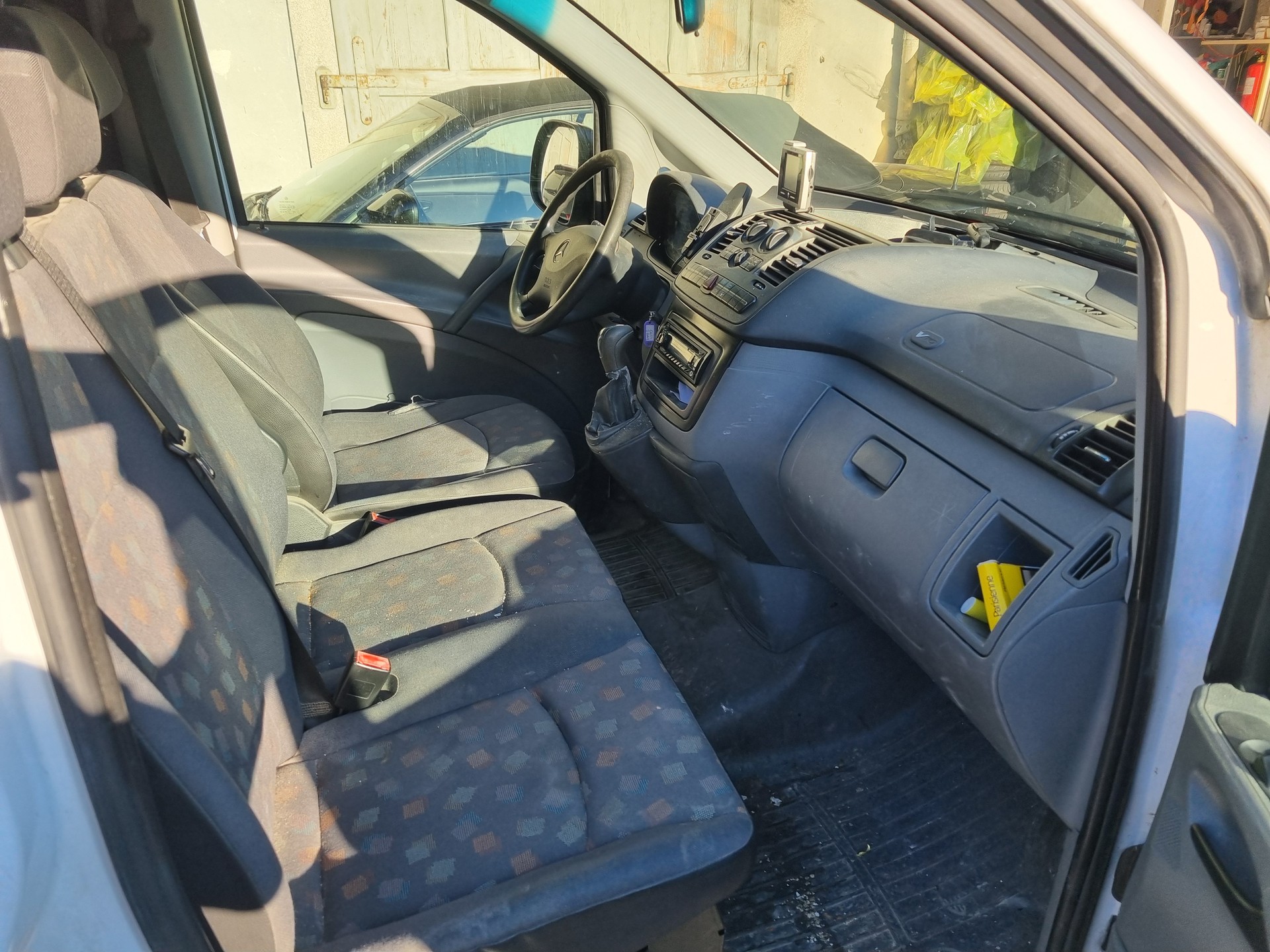 MERCEDES-BENZ Vito 111 CDI-image-4