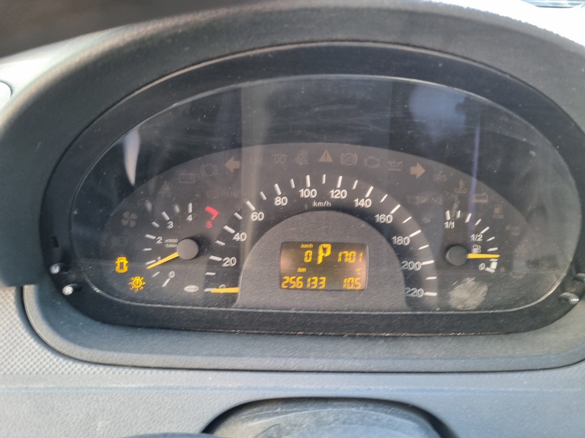 MERCEDES-BENZ Vito 111 CDI-image-9