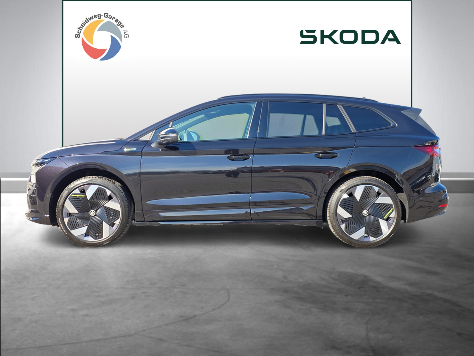 SKODA Enyaq 4x4 RS-image-2