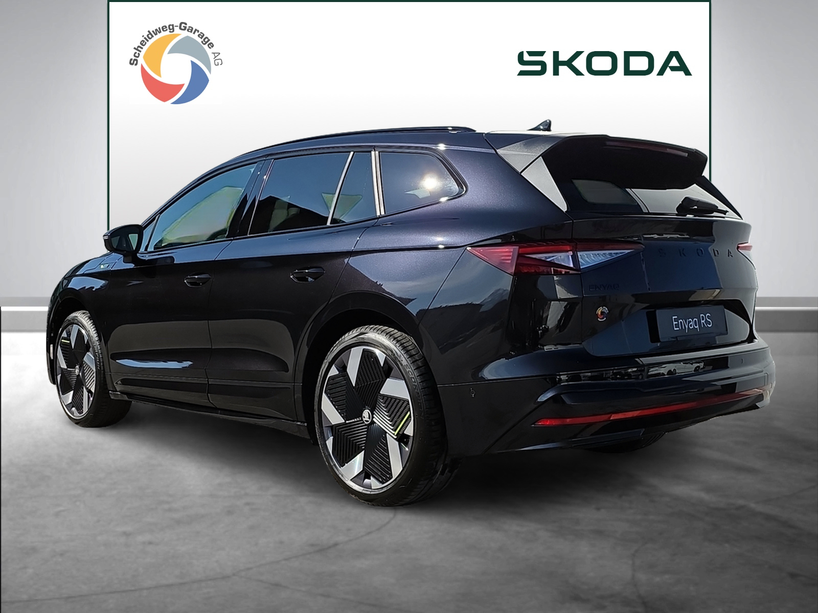 SKODA Enyaq 4x4 RS-image-12