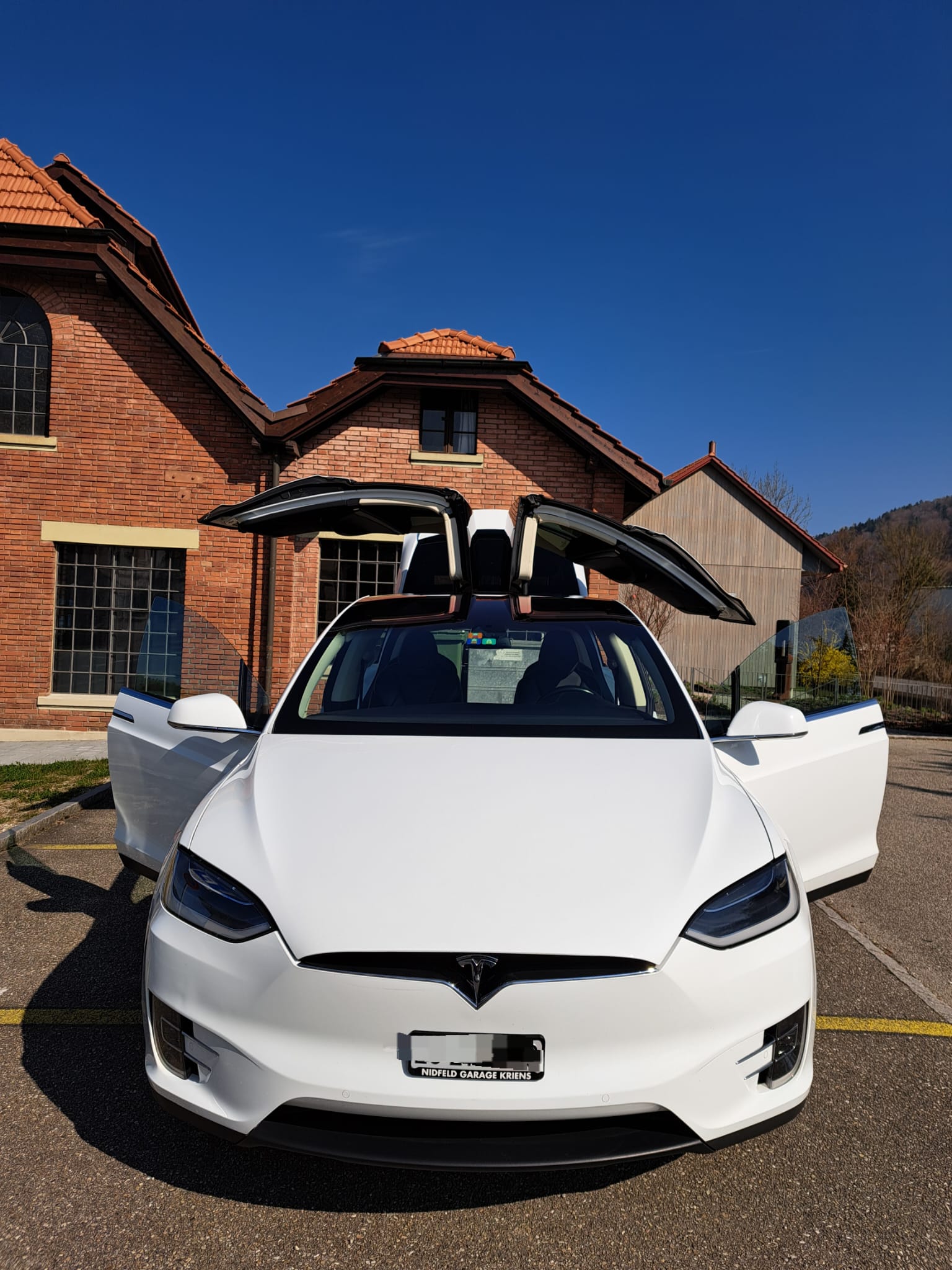 TESLA Model X 90 D-image-0