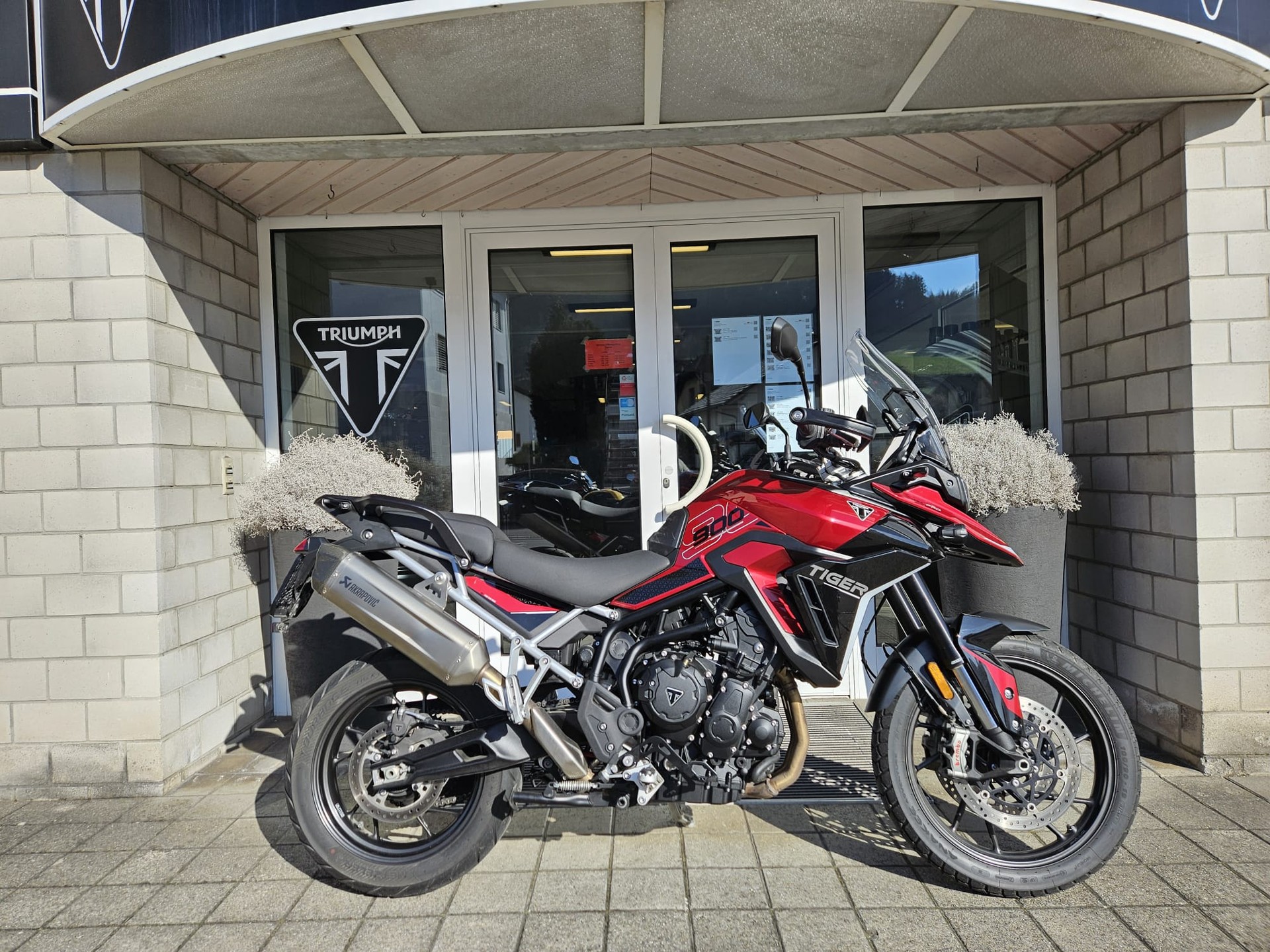 TRIUMPH Tiger 900 GT Pro-showroom-element-1