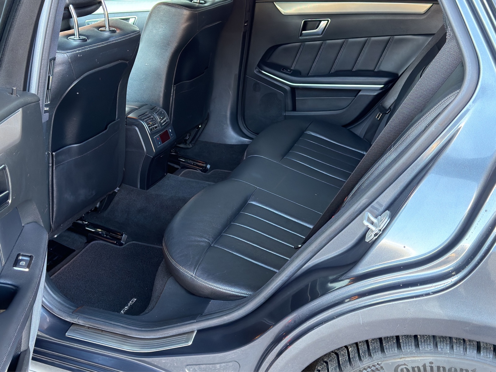 MERCEDES-BENZ E 350 BlueTEC Avantgarde 4Matic 7G-Tronic-image-13