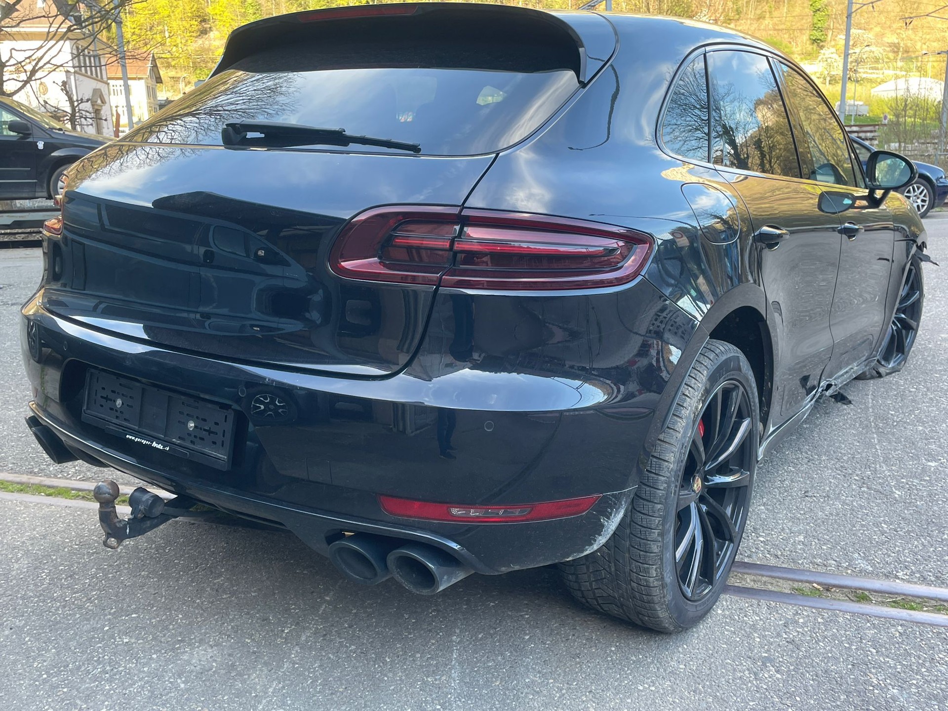PORSCHE Macan Turbo PDK-image-2