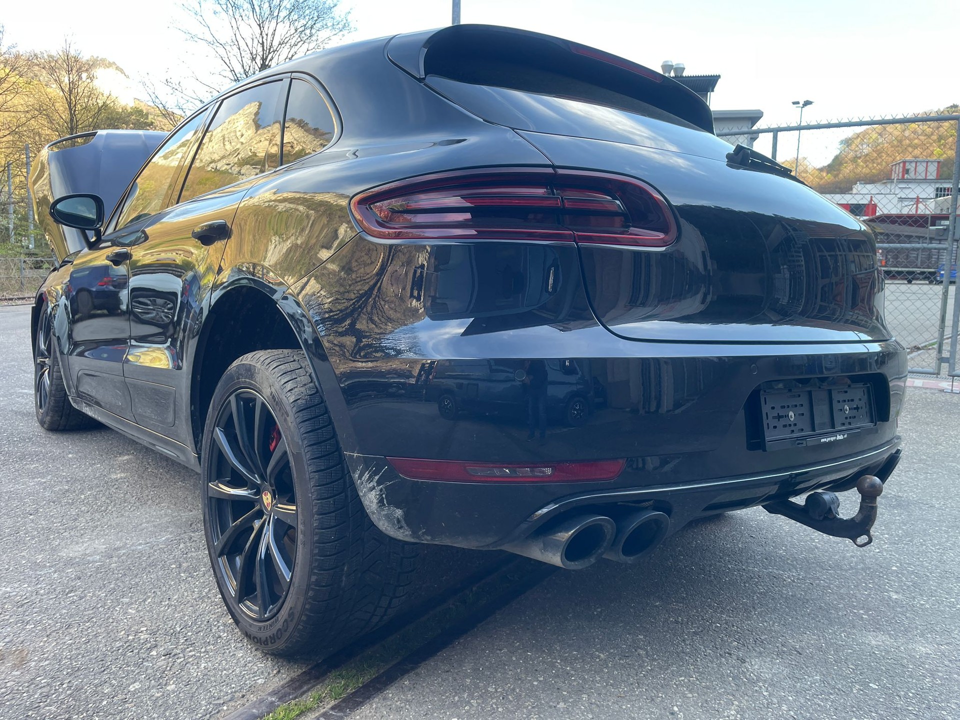 PORSCHE Macan Turbo PDK-image-3