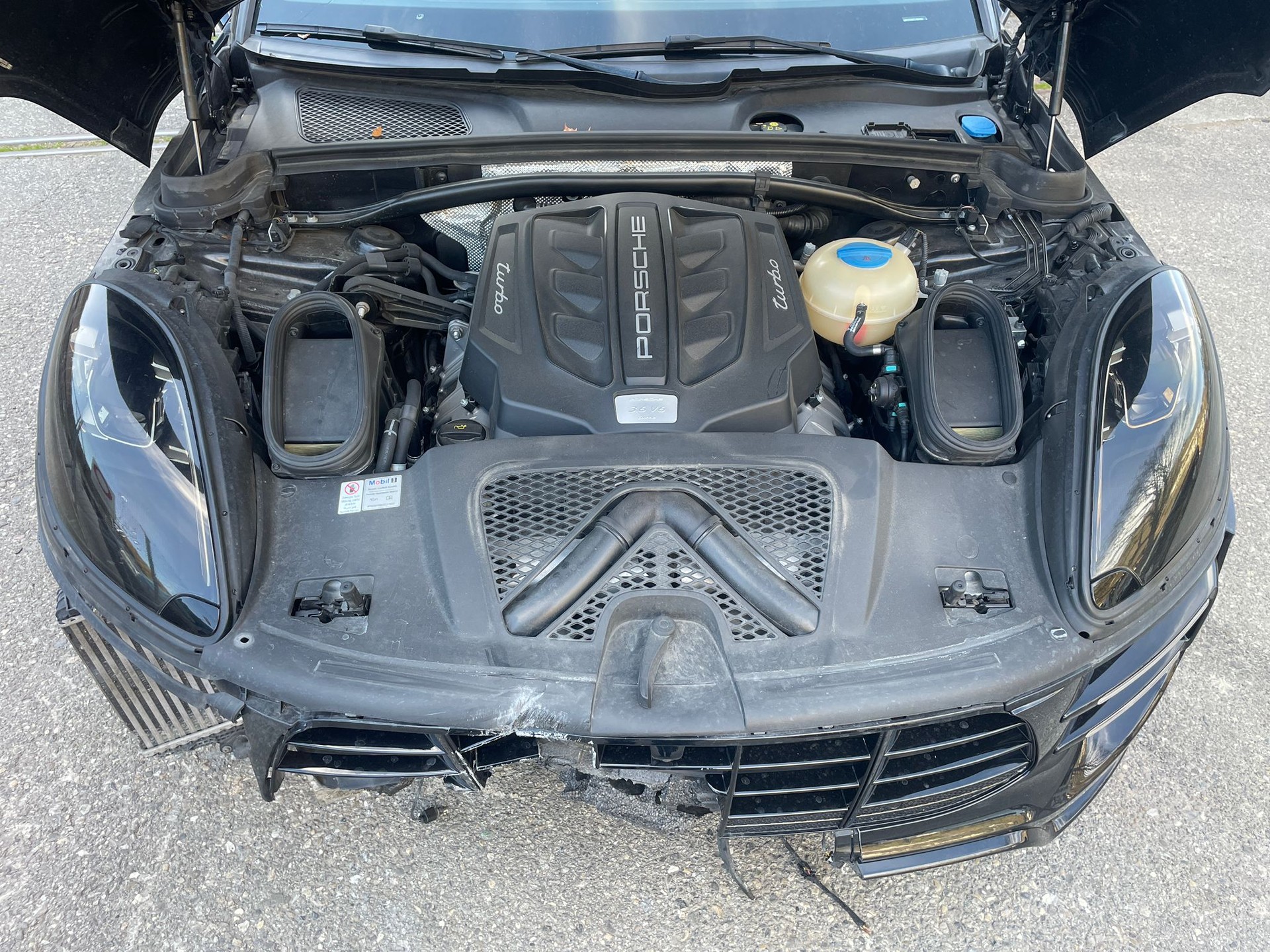 PORSCHE Macan Turbo PDK-image-7