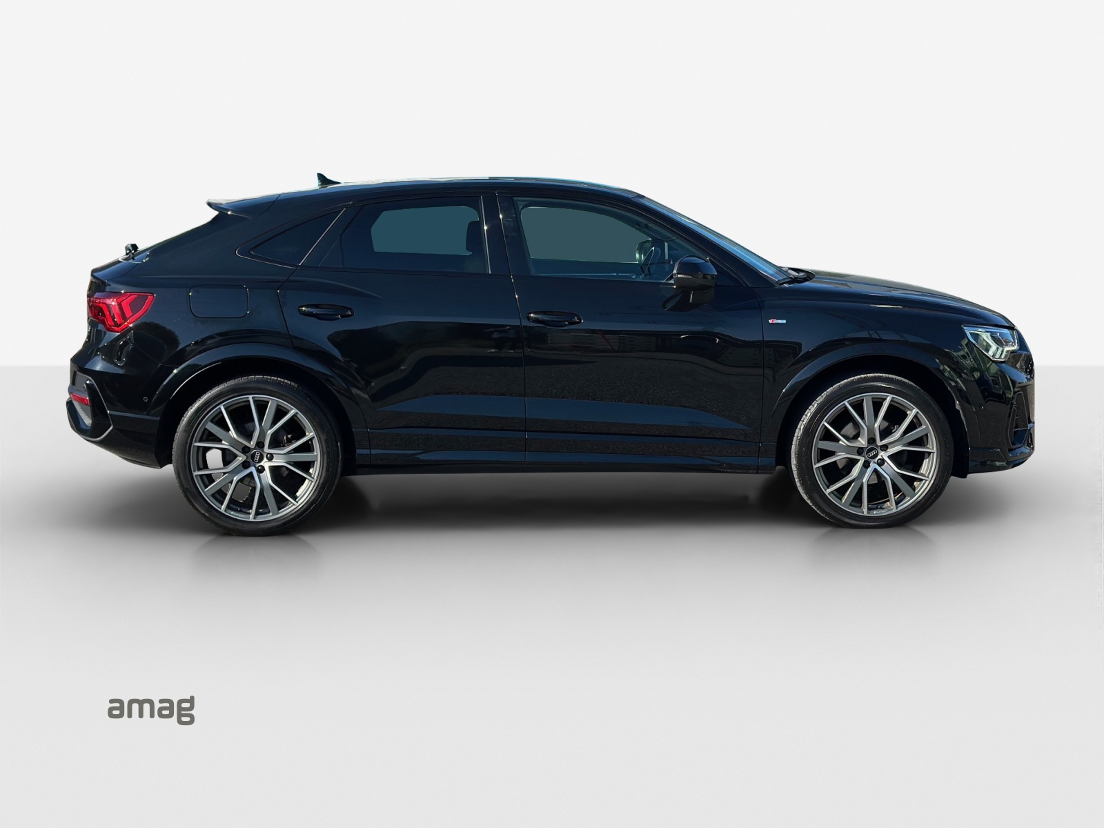AUDI Q3 Sportback 35 TFSI S line Attraction S-tronic-image-16
