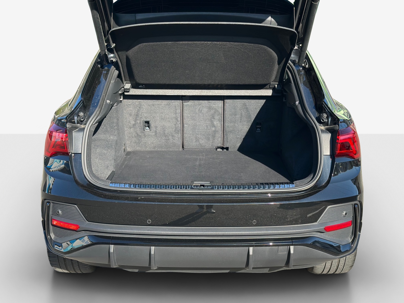 AUDI Q3 Sportback 35 TFSI S line Attraction S-tronic-image-13