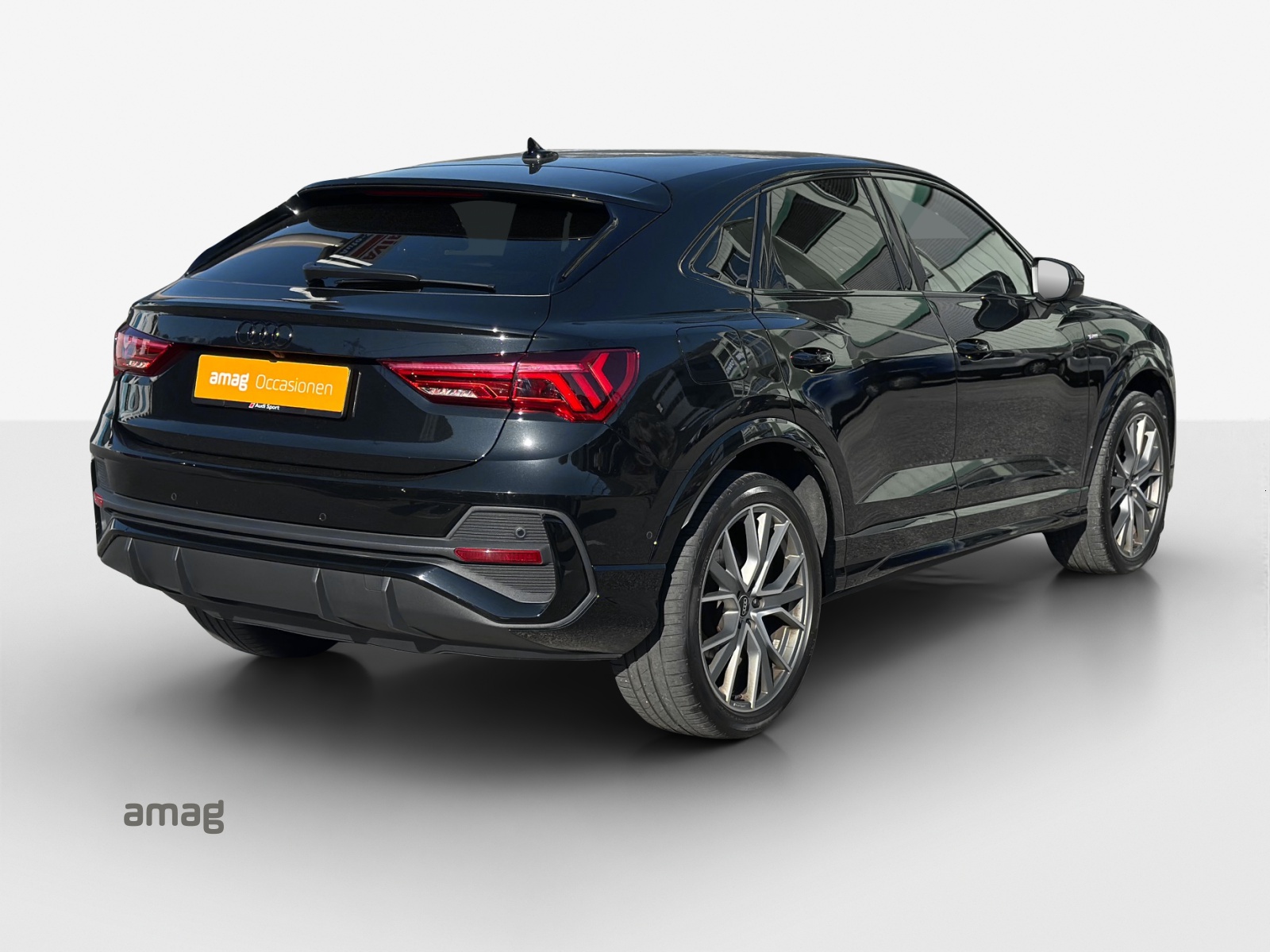 AUDI Q3 Sportback 35 TFSI S line Attraction S-tronic-image-5