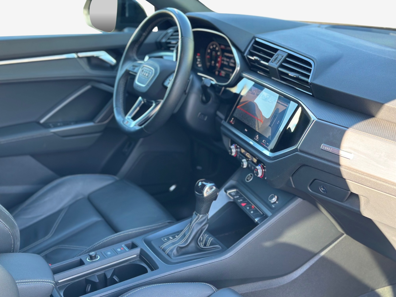 AUDI Q3 Sportback 35 TFSI S line Attraction S-tronic-image-14