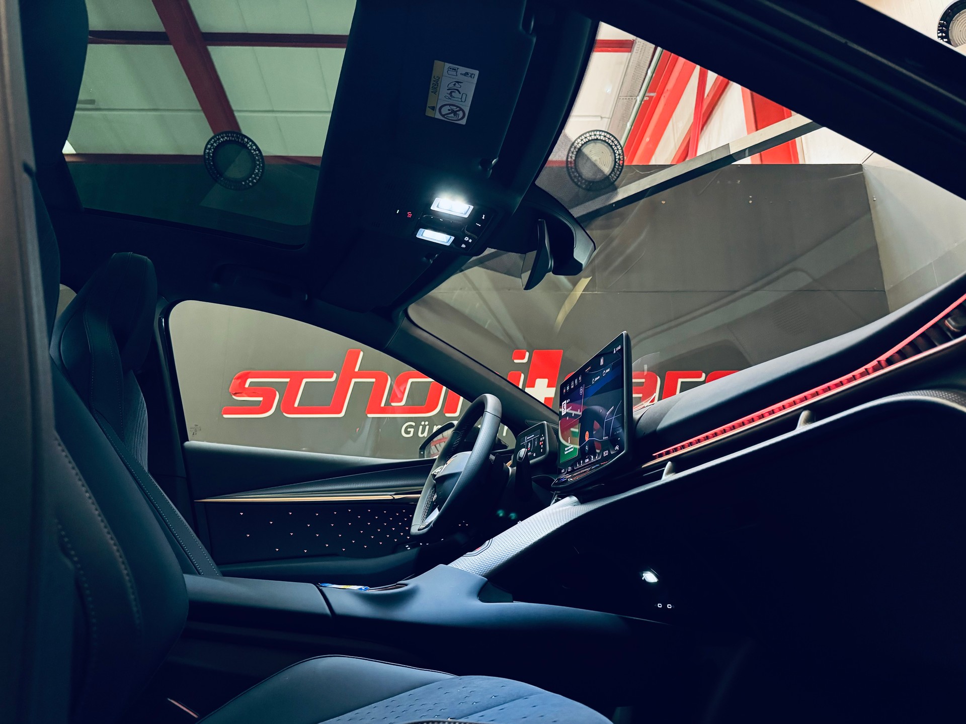CUPRA Tavascan Type 9 77 kWh VZ Adrenaline-image-22