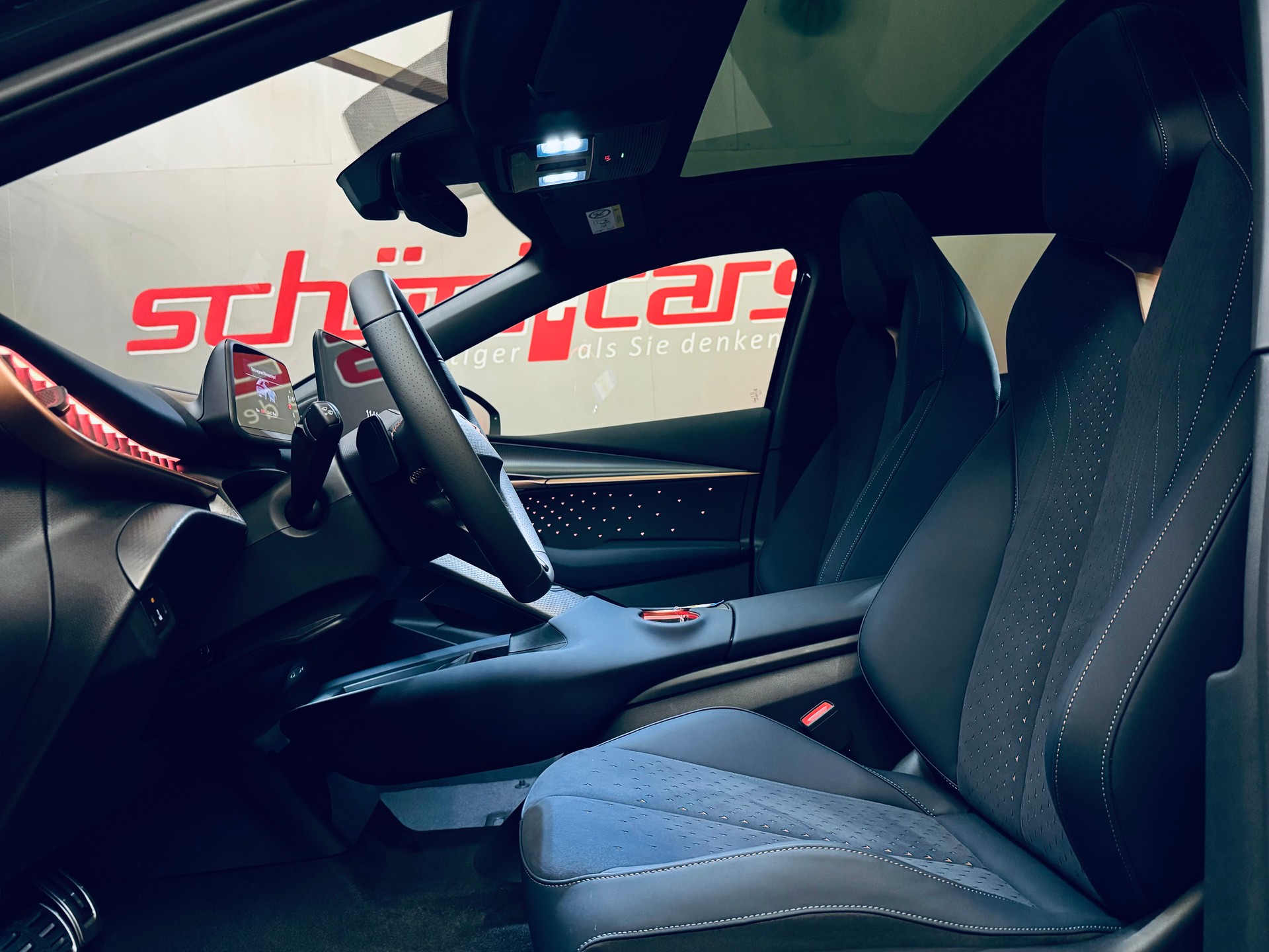 CUPRA Tavascan Type 9 77 kWh VZ Adrenaline-image-14