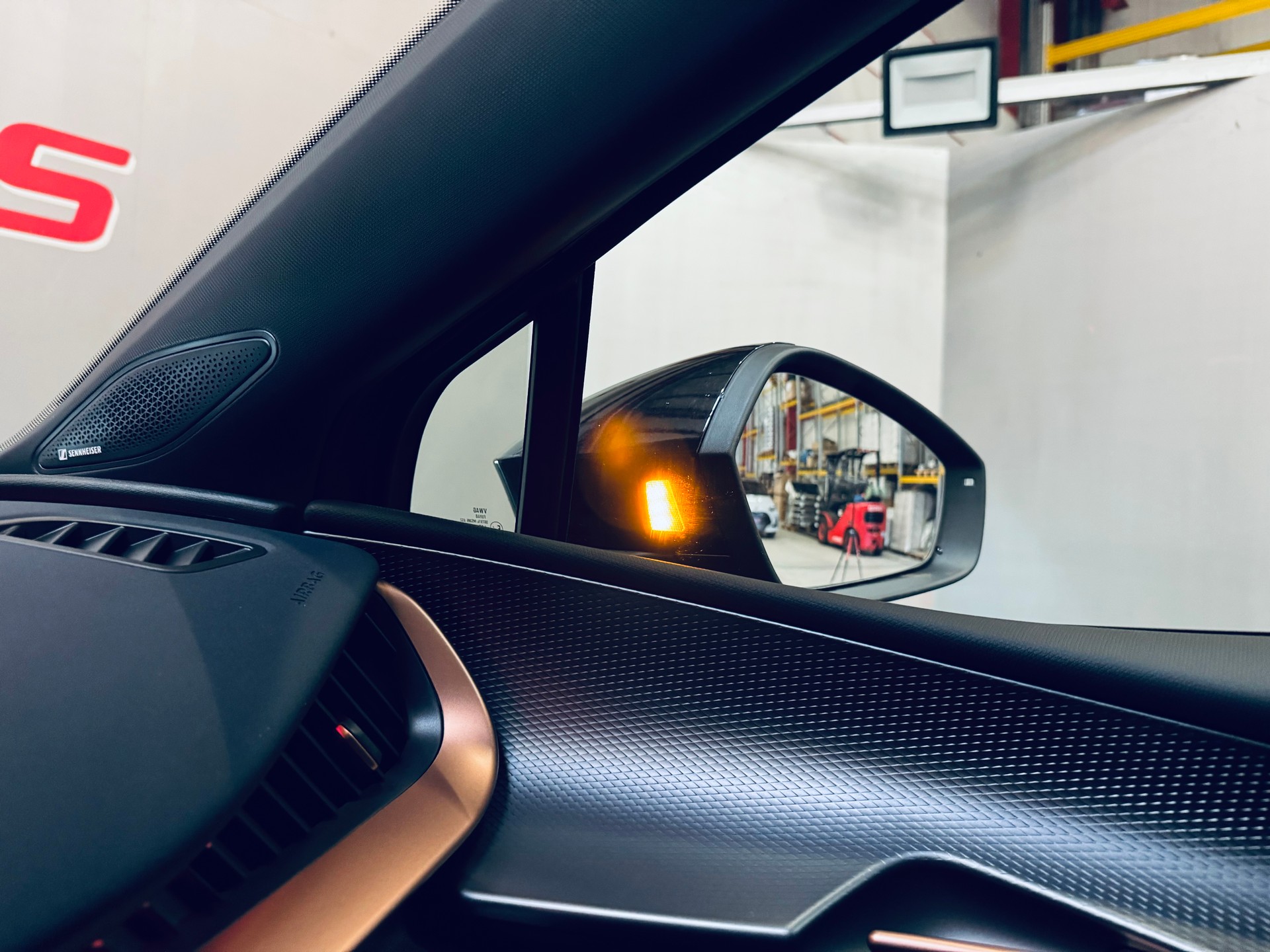 CUPRA Tavascan Type 9 77 kWh VZ Adrenaline-image-36
