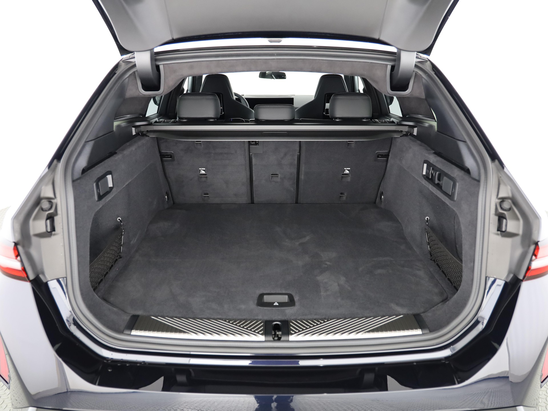 BMW M5 xDrive Touring-image-7