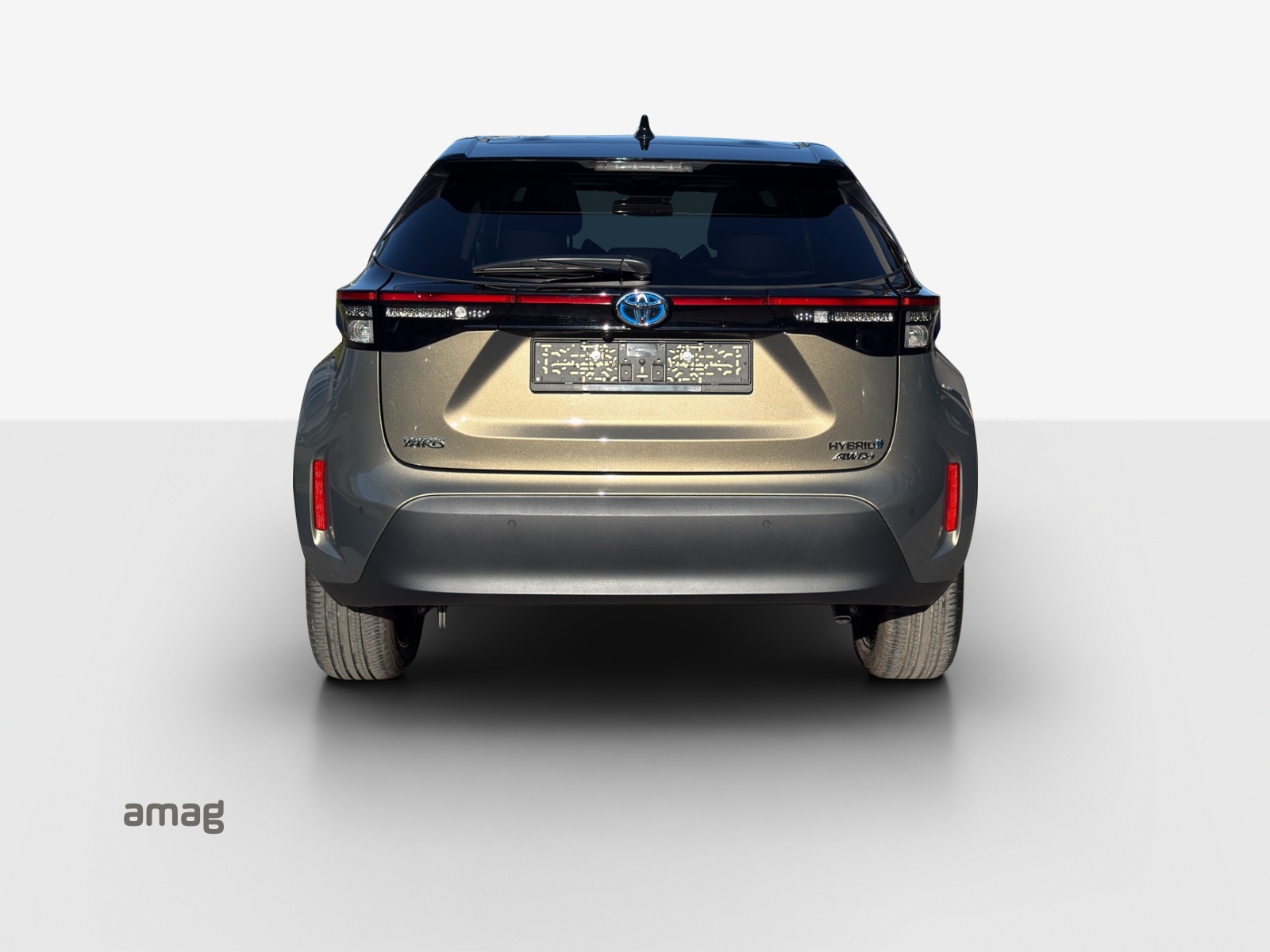 TOYOTA Yaris Cross 1.5 Elegant e-CVT AWDi-image-3