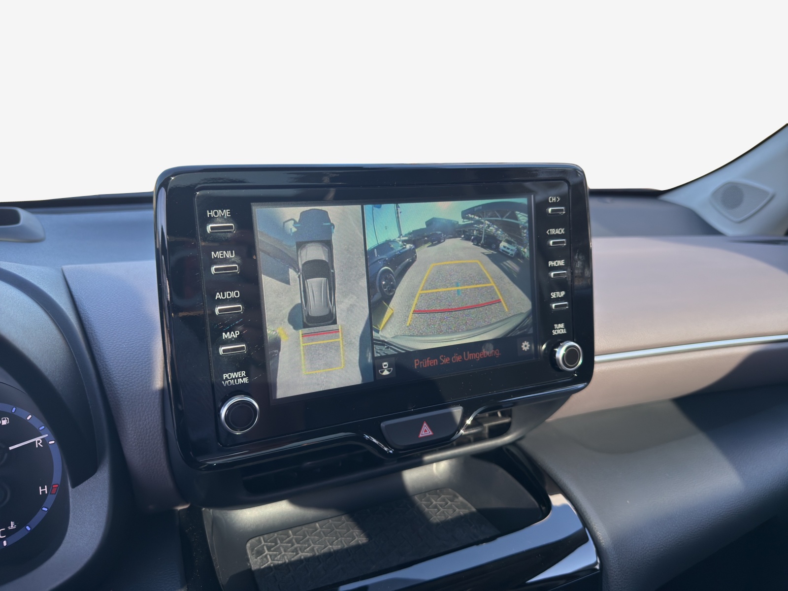 TOYOTA Yaris Cross 1.5 Elegant e-CVT AWDi-image-13