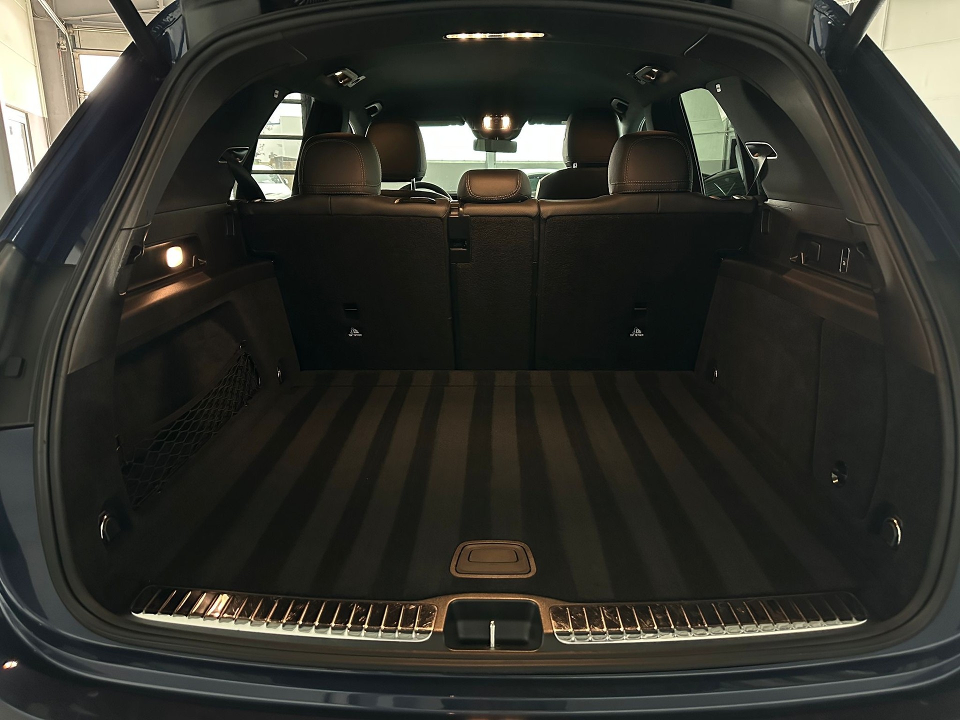 MERCEDES-BENZ GLE 450 d 4Matic 9G-Tronic-image-17