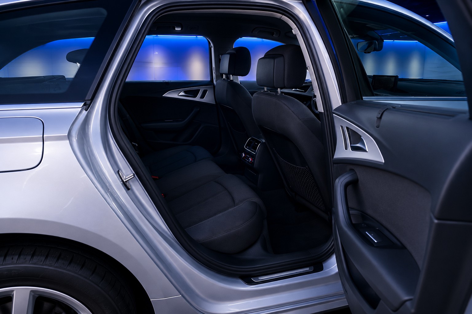 AUDI A6 Avant 3.0 TDI V6 quattro S-tronic-image-10