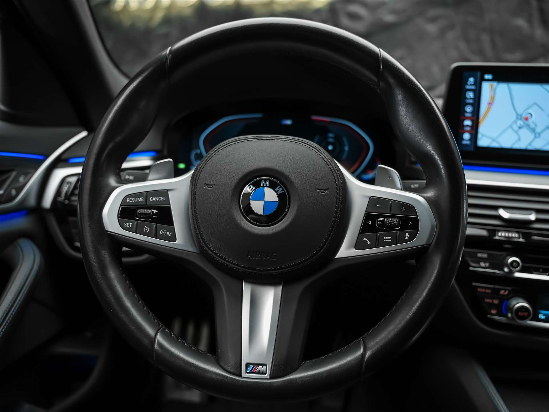 BMW 530i xDrive M Sport Steptronic *20" Felgen*Head-Up*Leder*-image-20