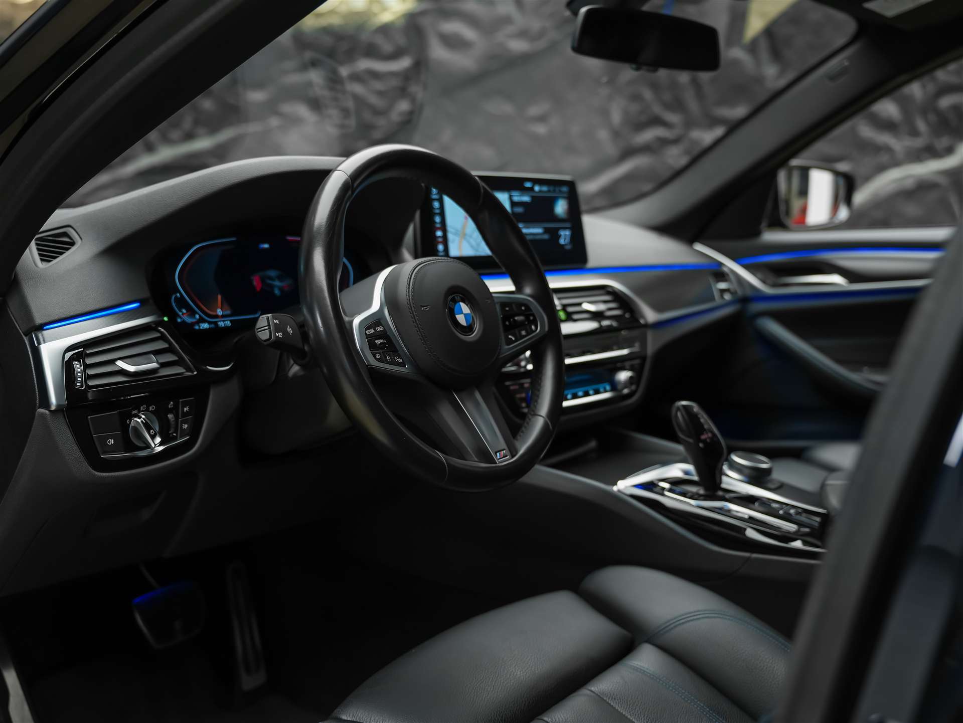 BMW 530i xDrive M Sport Steptronic *20" Felgen*Head-Up*Leder*-image-7