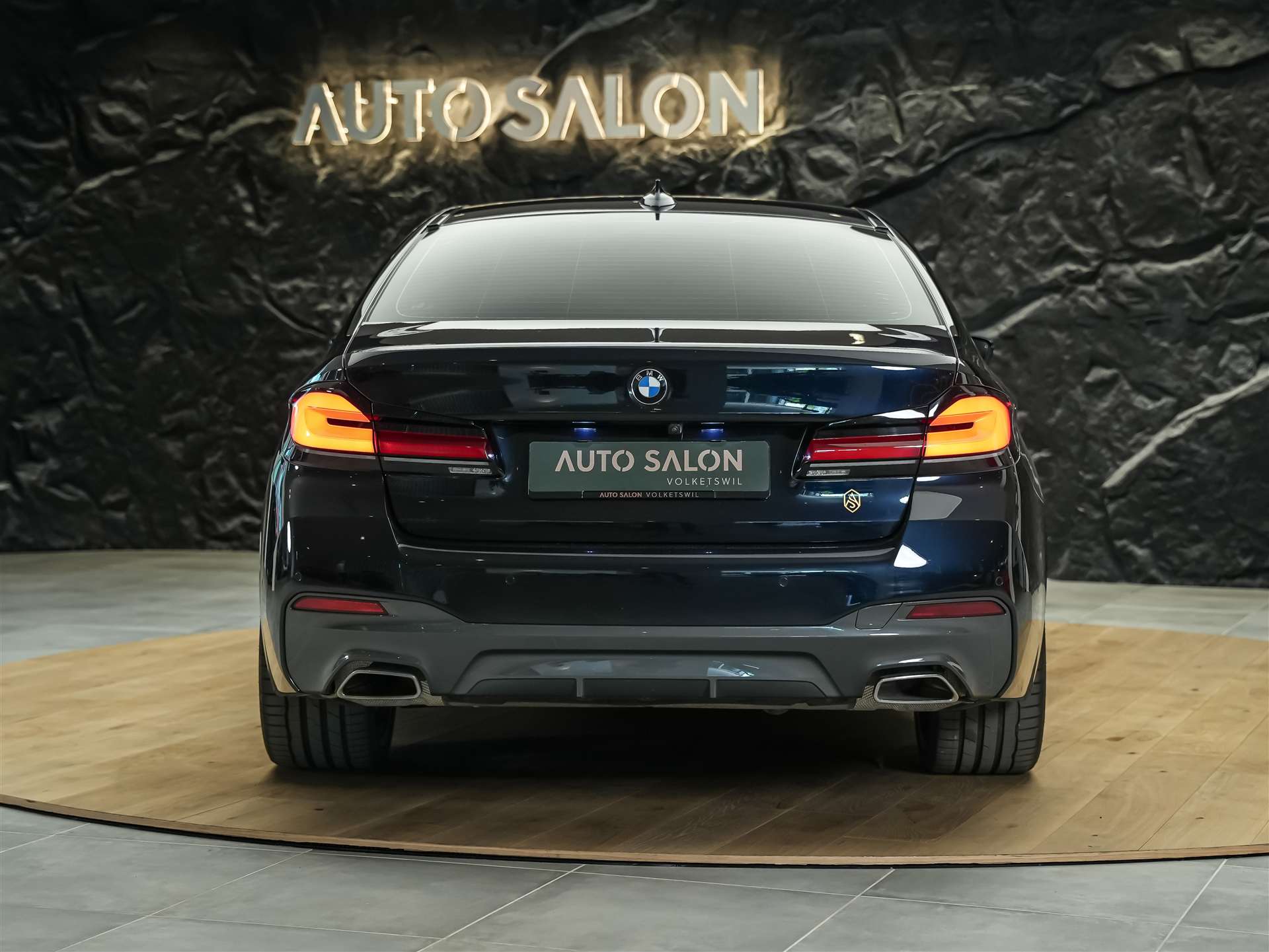 BMW 530i xDrive M Sport Steptronic *20" Felgen*Head-Up*Leder*-image-3