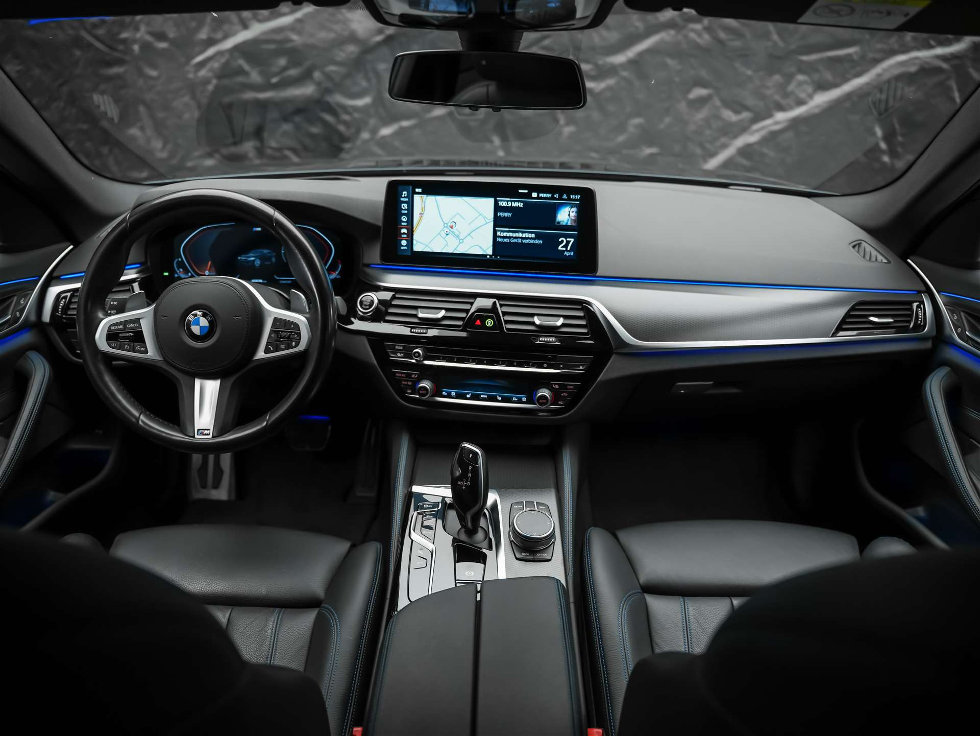 BMW 530i xDrive M Sport Steptronic *20" Felgen*Head-Up*Leder*-image-19
