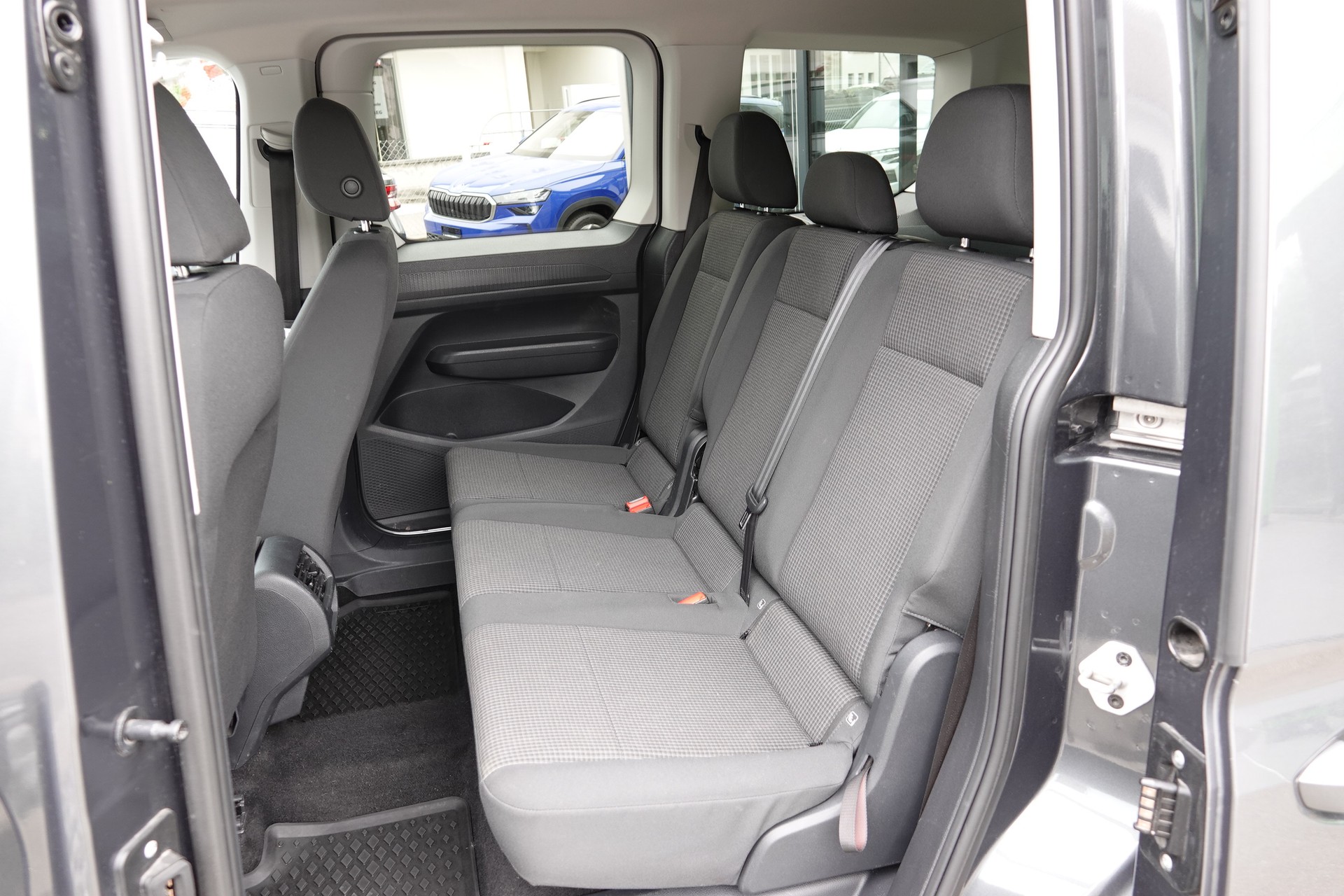 VW Caddy 1.5 TSI Liberty-image-14