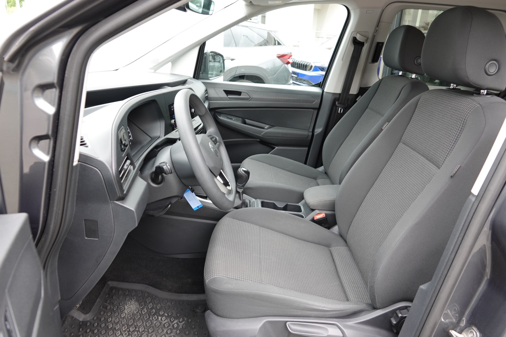 VW Caddy 1.5 TSI Liberty-image-13