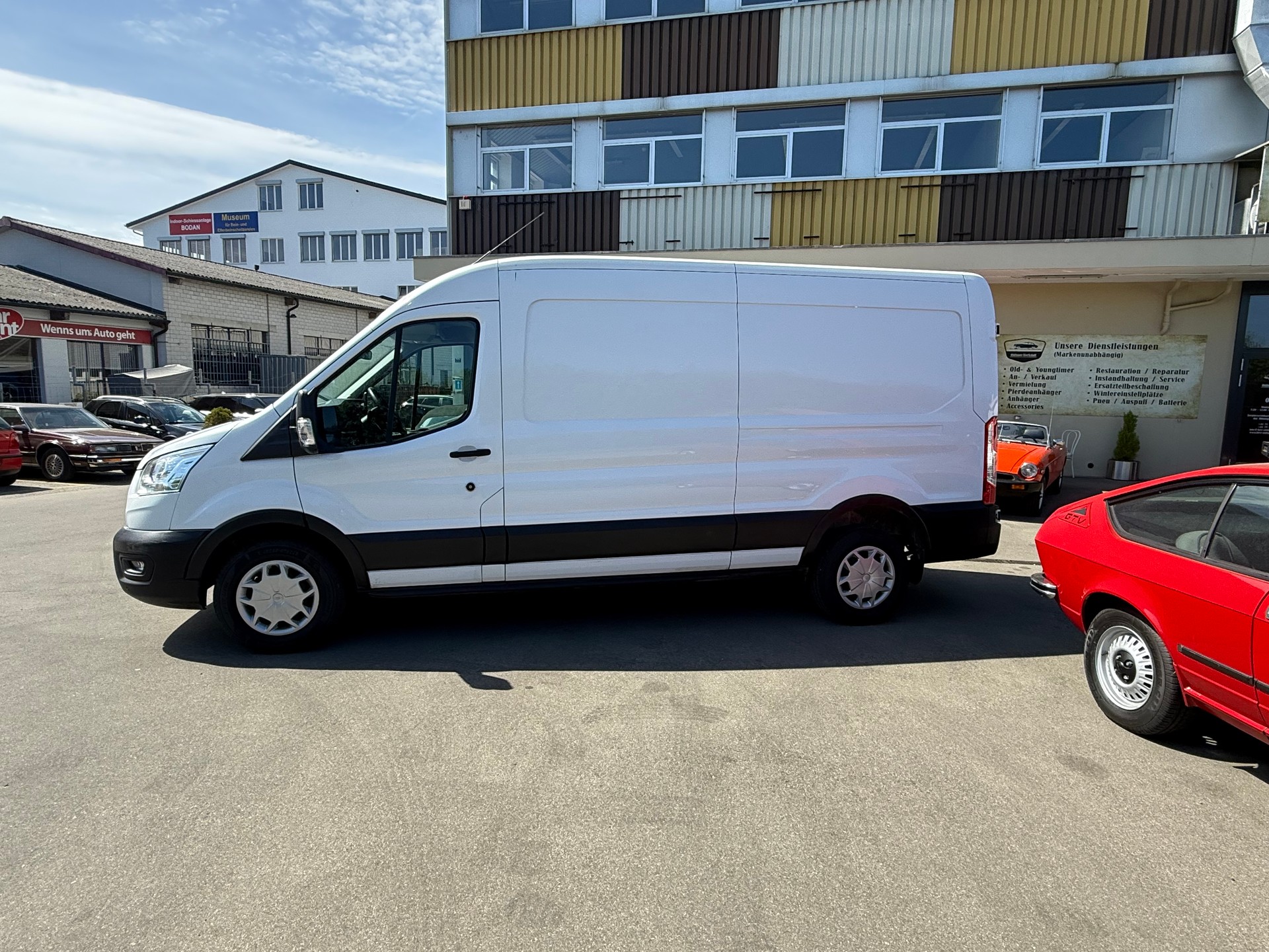 FORD Transit Van 350 L3 Trend 2.0 TDCi 130 FWD-image-1