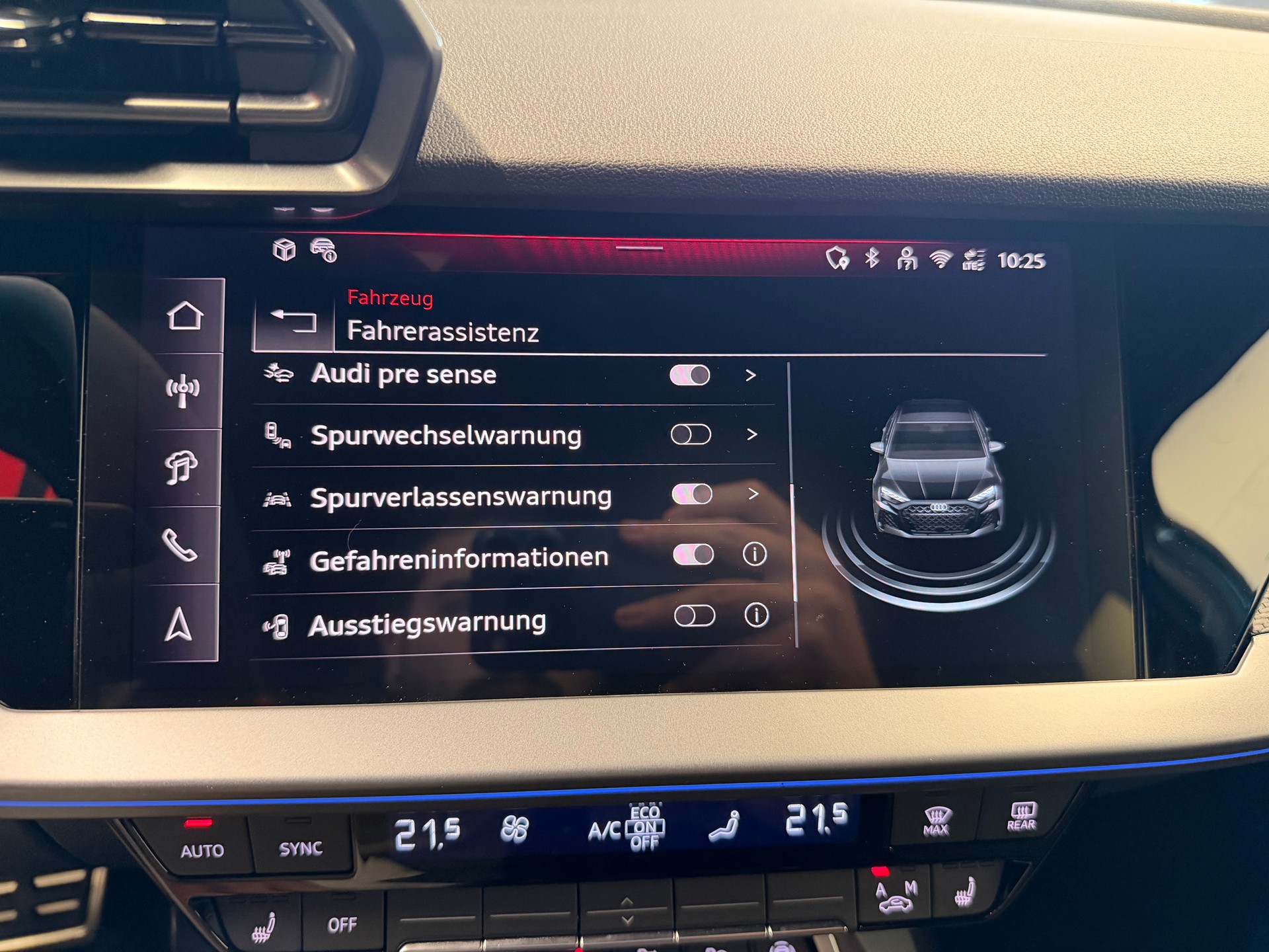 AUDI RS3 Limousine 2.5 TSI quattro S-tronic-image-19