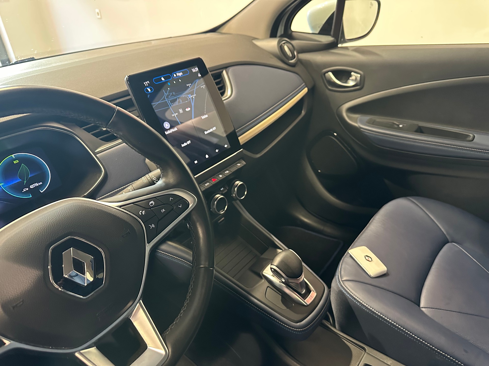 RENAULT Zoe Riviera R135 (incl. Batterie)-image-8
